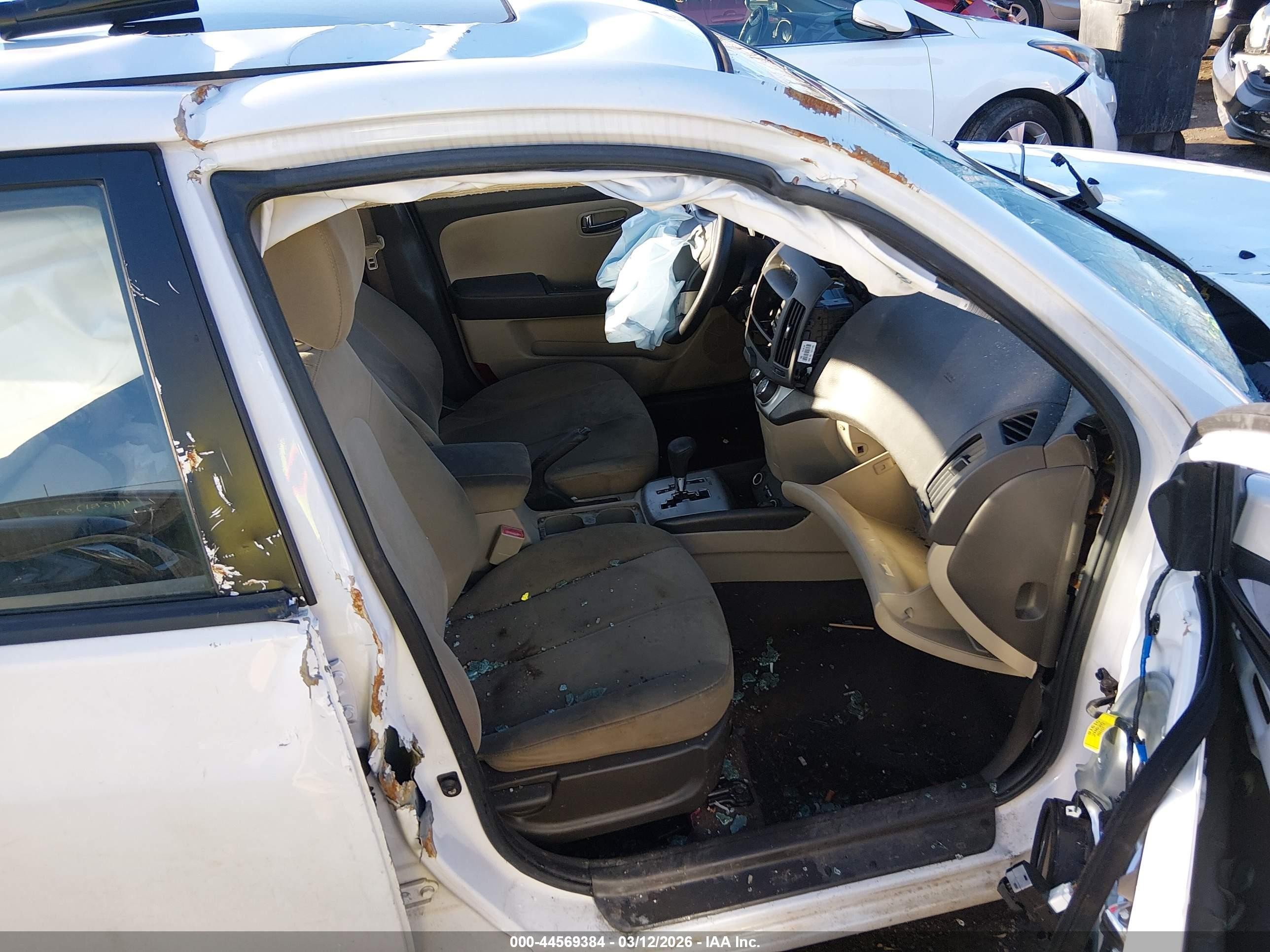 2010 Hyundai Elantra Gls Белый vin: KMHDU4AD7AU058949