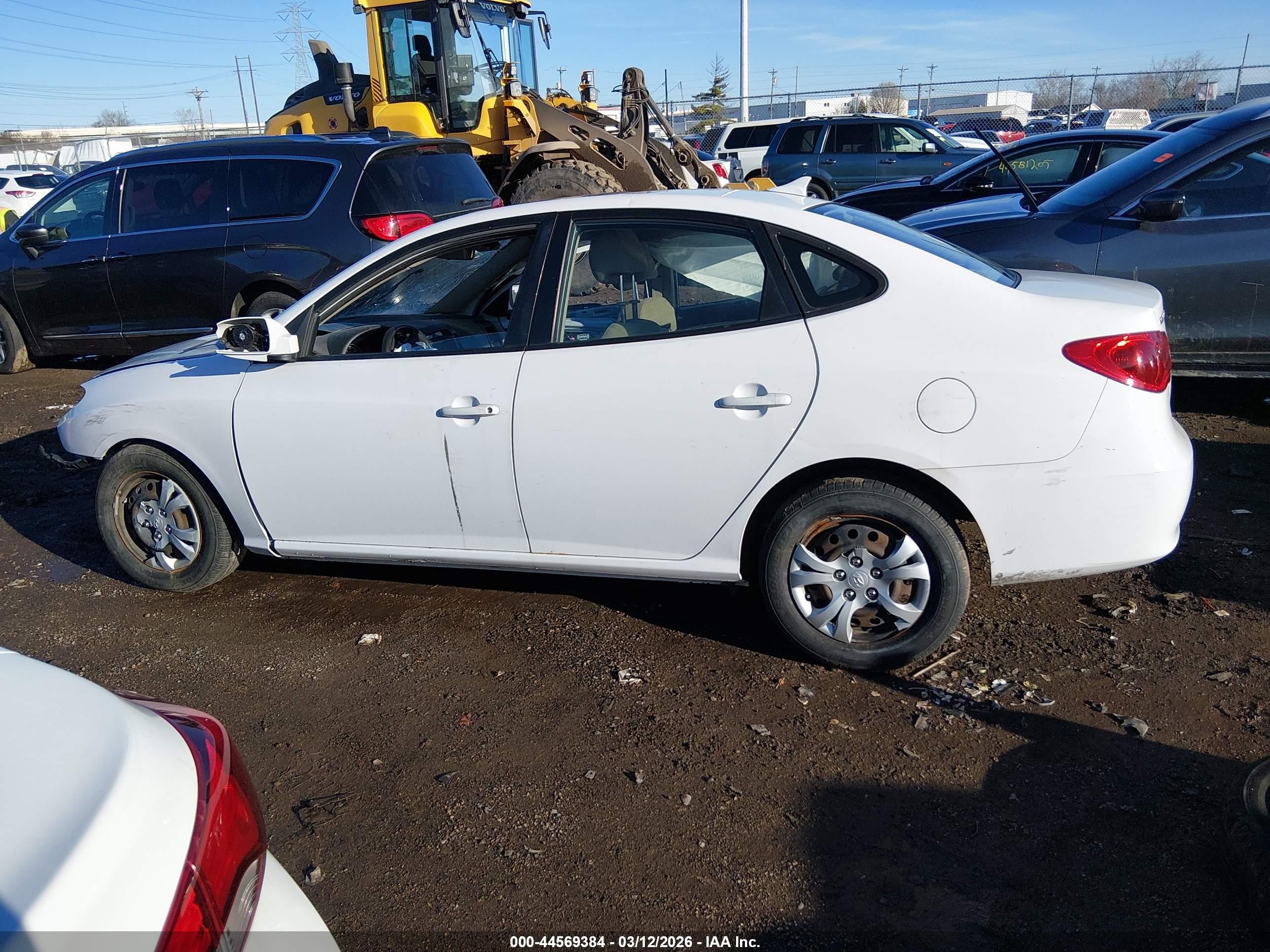 2010 Hyundai Elantra Gls Белый vin: KMHDU4AD7AU058949