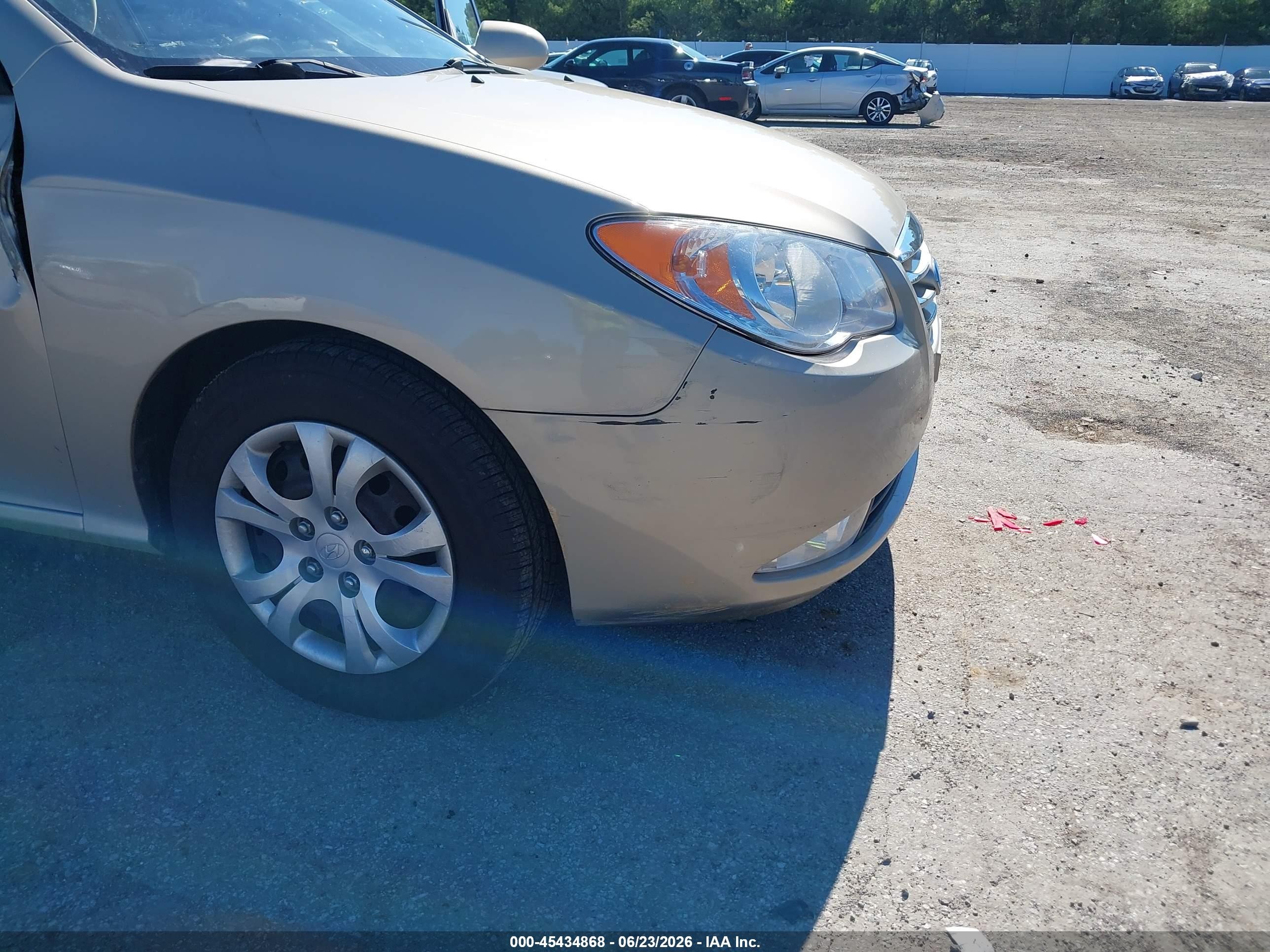 2010 Hyundai Elantra Gls Champagne vin: KMHDU4AD7AU113030