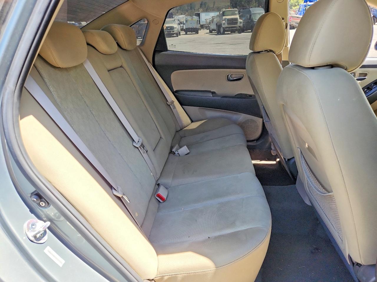 2010 Hyundai Elantra Gls Green vin: KMHDU4AD7AU121709