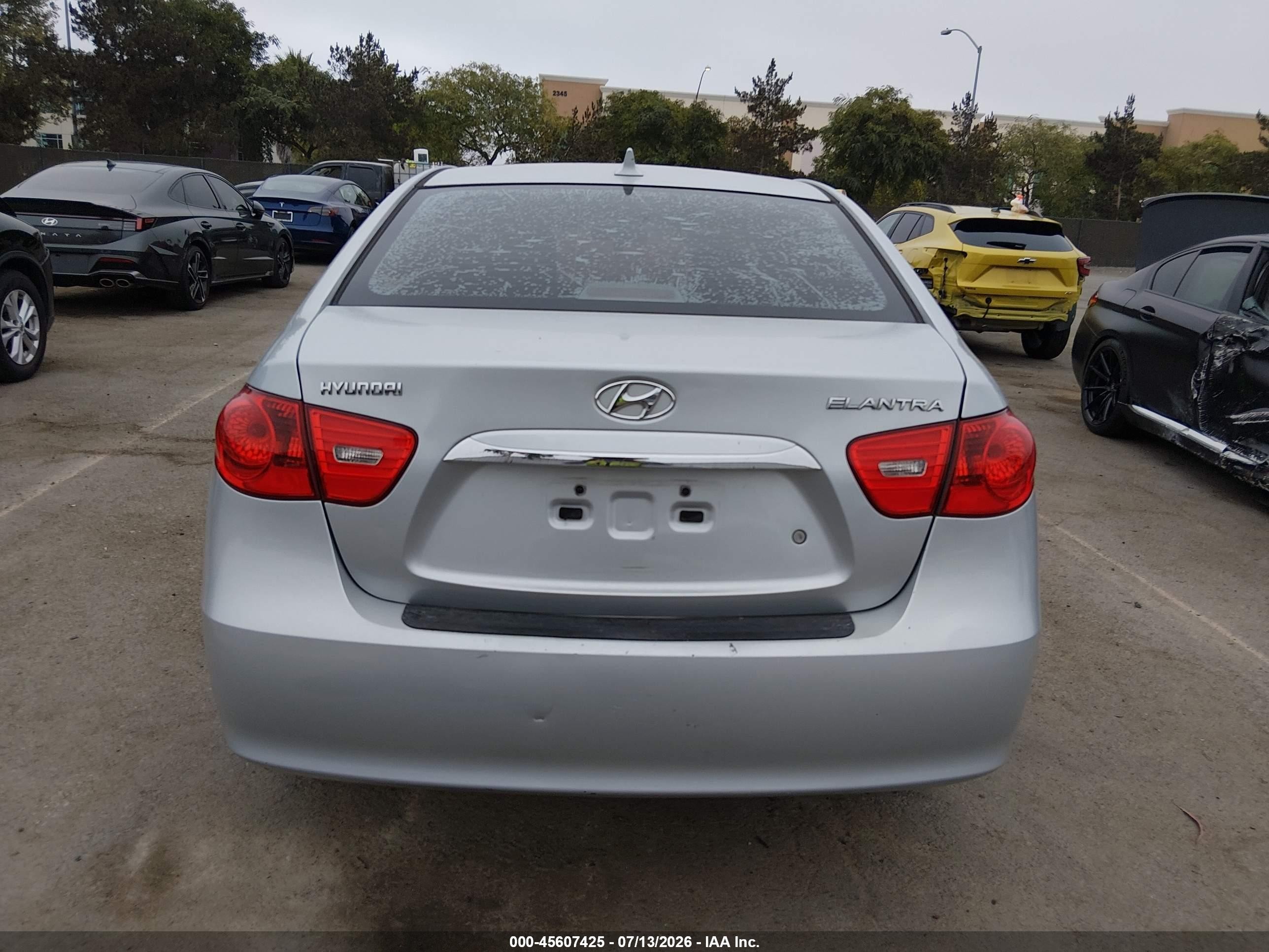 2010 Hyundai Elantra Gls Silver vin: KMHDU4AD7AU124044