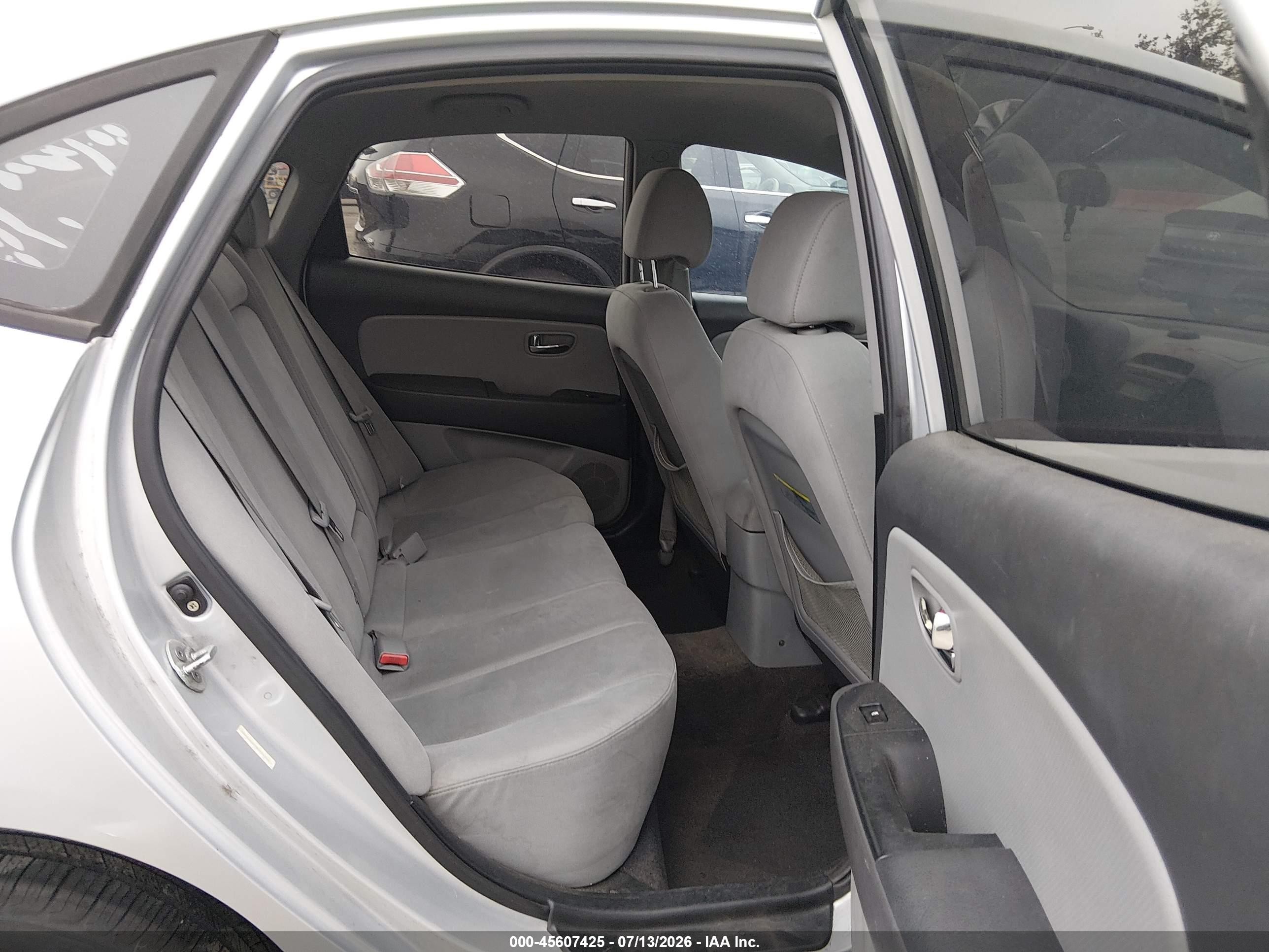 2010 Hyundai Elantra Gls Silver vin: KMHDU4AD7AU124044