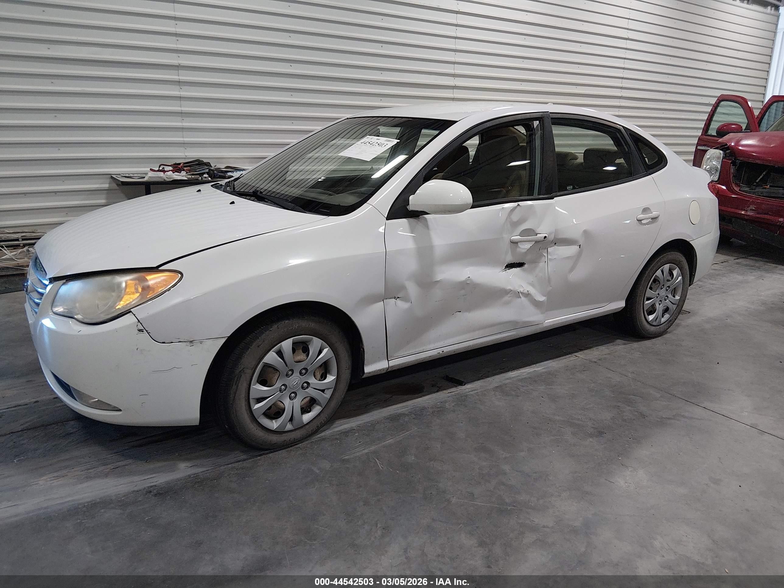 2010 Hyundai Elantra Gls White vin: KMHDU4AD7AU124528