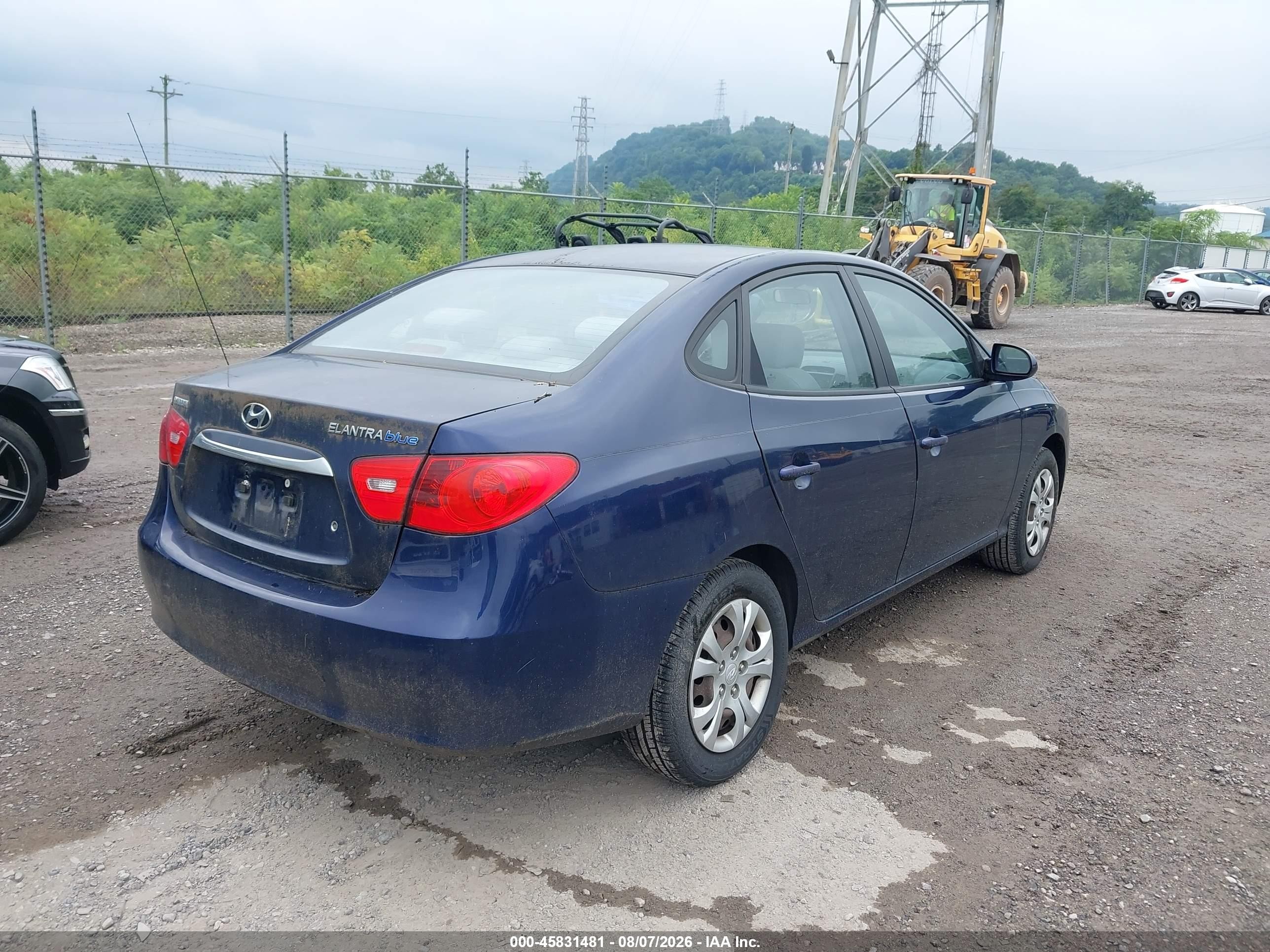 2010 Hyundai Elantra Blue Blue vin: KMHDU4AD7AU832102