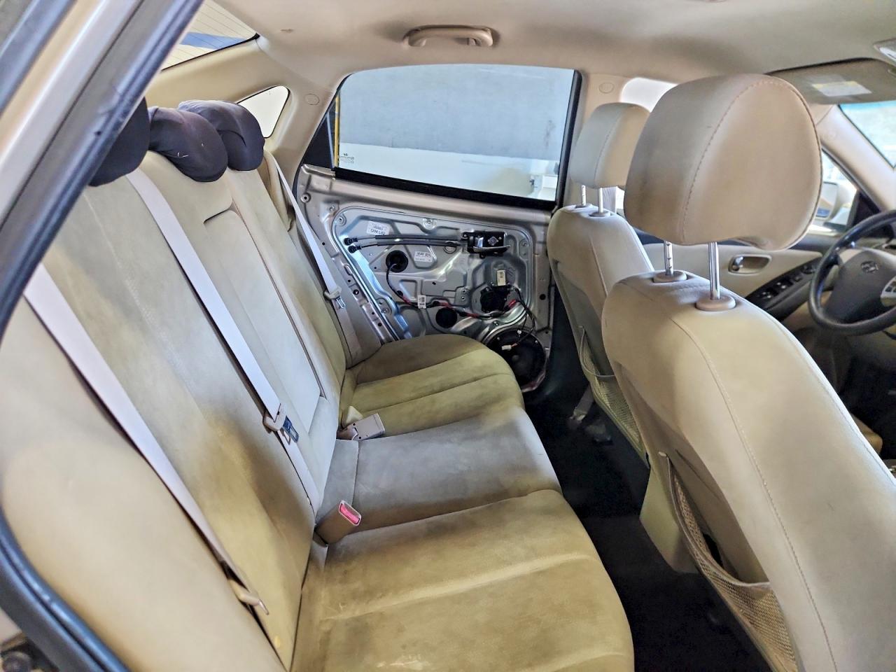 2010 Hyundai Elantragls Beige vin: KMHDU4AD7AU899847
