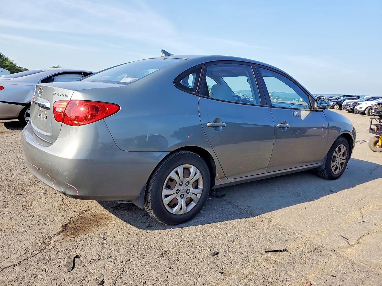 2010 Hyundai Elantra Gls Gray vin: KMHDU4AD7AU952885