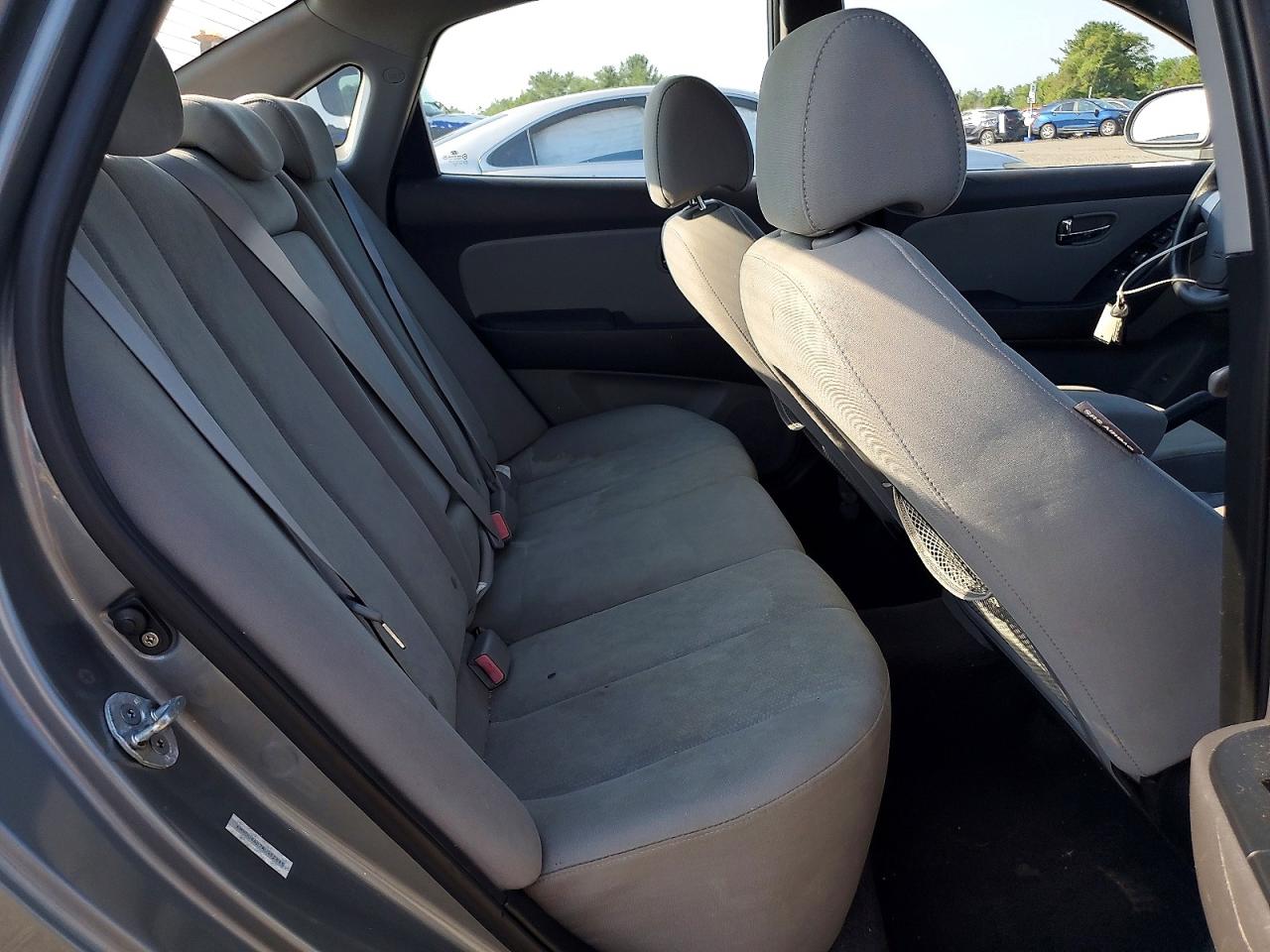 2010 Hyundai Elantra Gls Gray vin: KMHDU4AD7AU952885