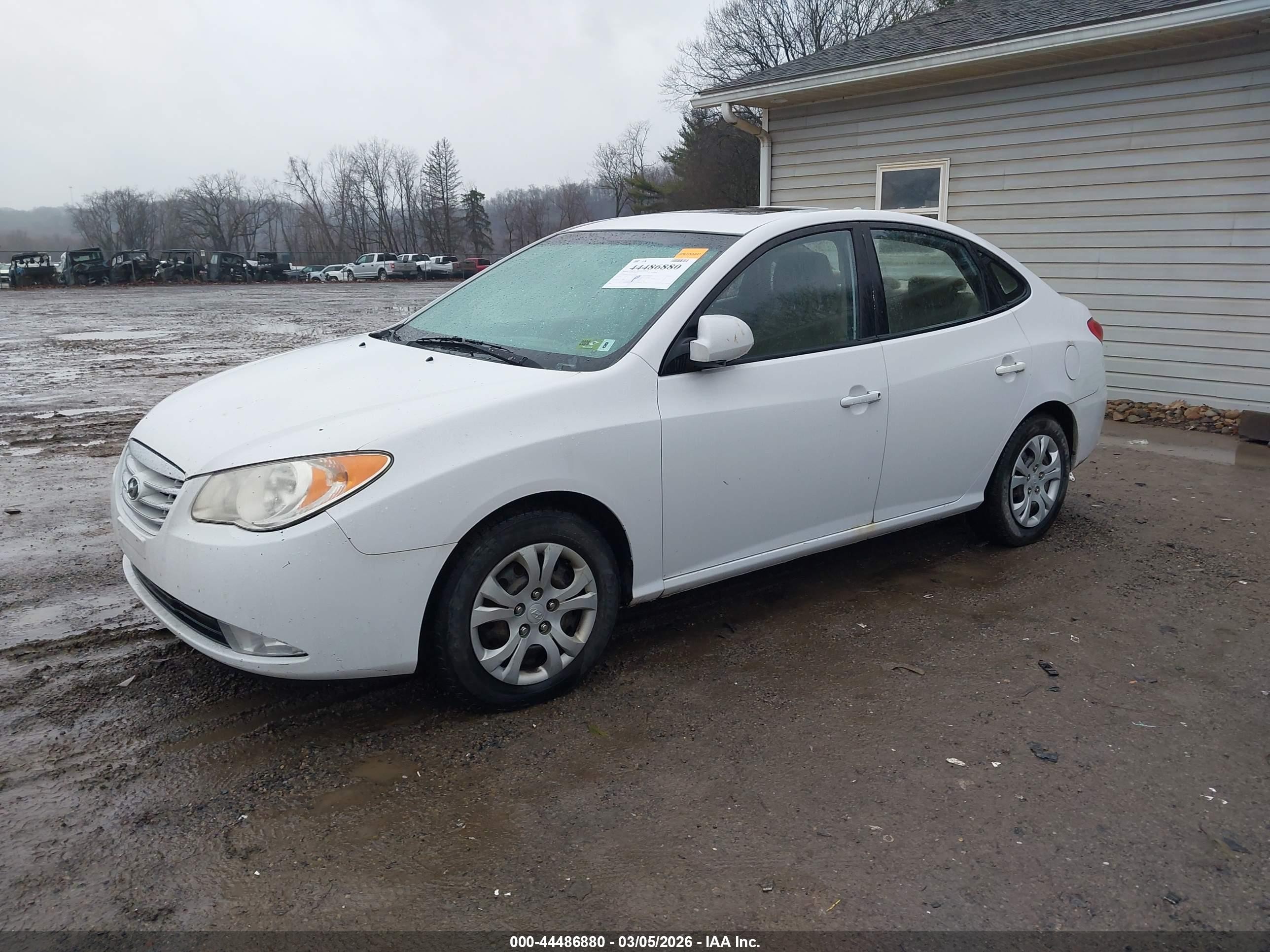 2010 Hyundai Elantra Gls White vin: KMHDU4AD8AU059172