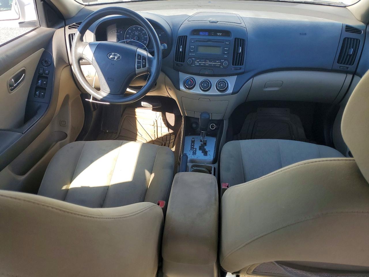 2010 Hyundai Elantra Gls Белый vin: KMHDU4AD8AU060774