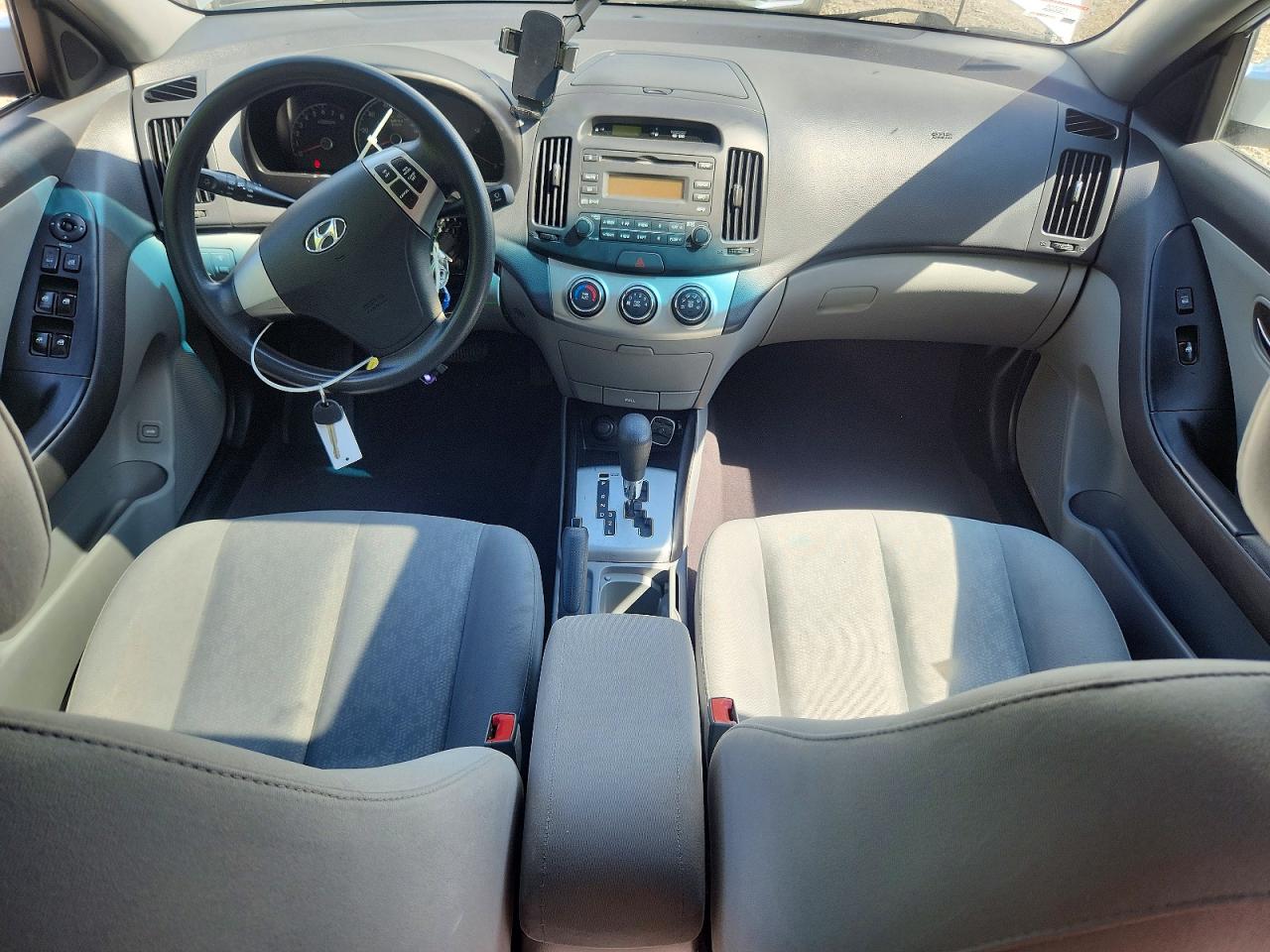2010 Hyundai Elantra Gls Серебряный vin: KMHDU4AD8AU068485