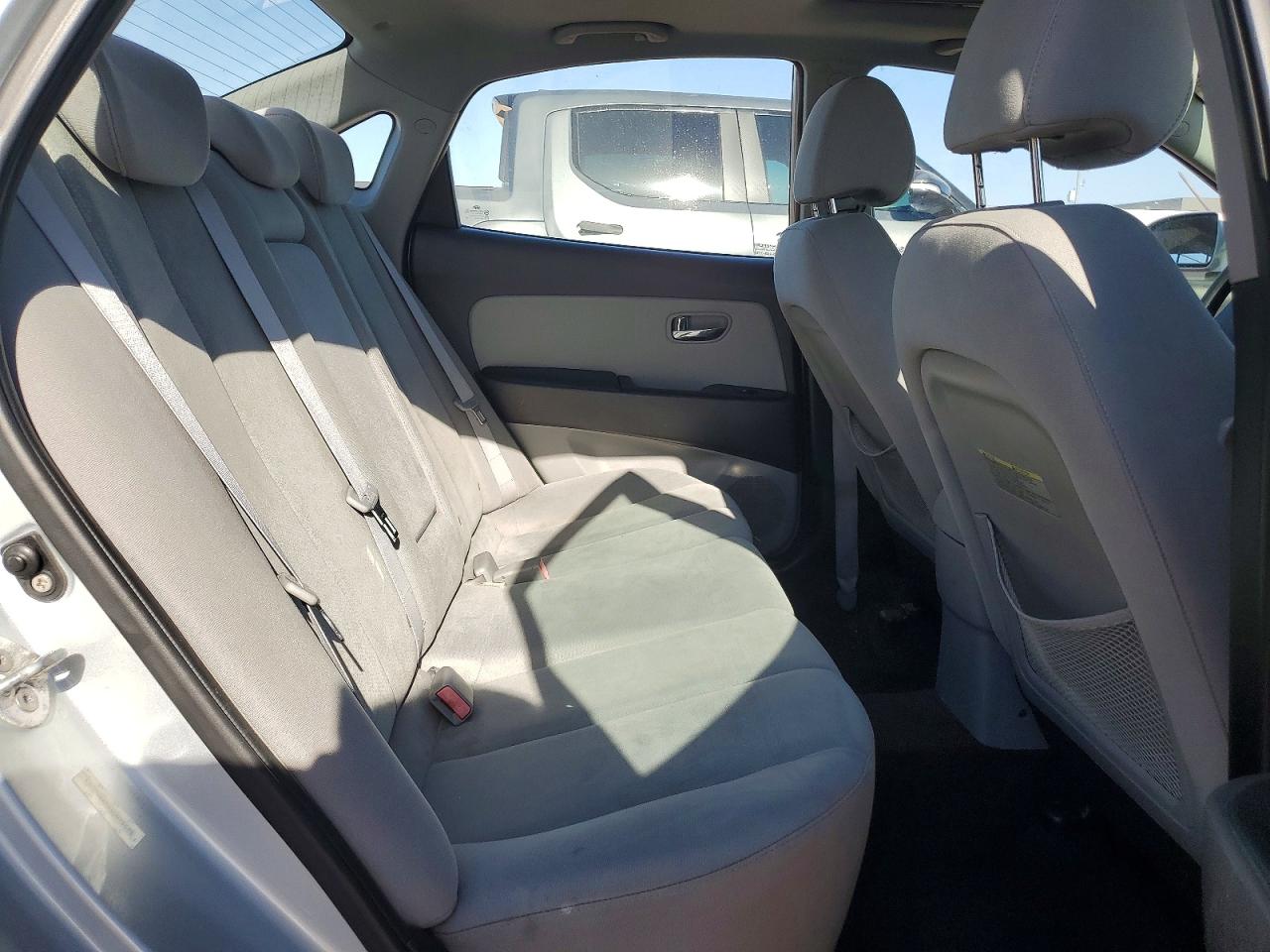 2010 Hyundai Elantra Gls Silver vin: KMHDU4AD8AU070575