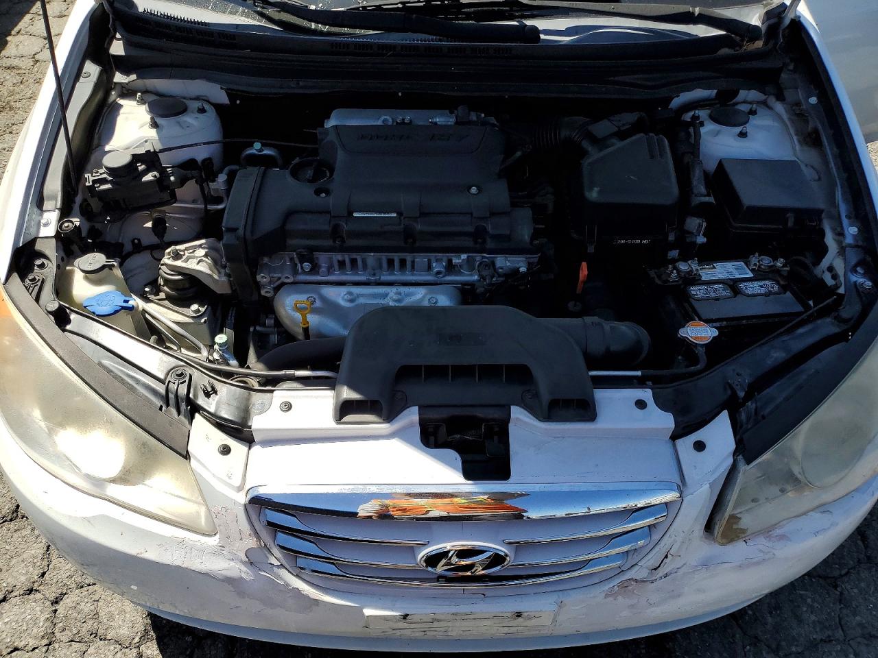 2010 Hyundai Elantra Gls White vin: KMHDU4AD8AU094018