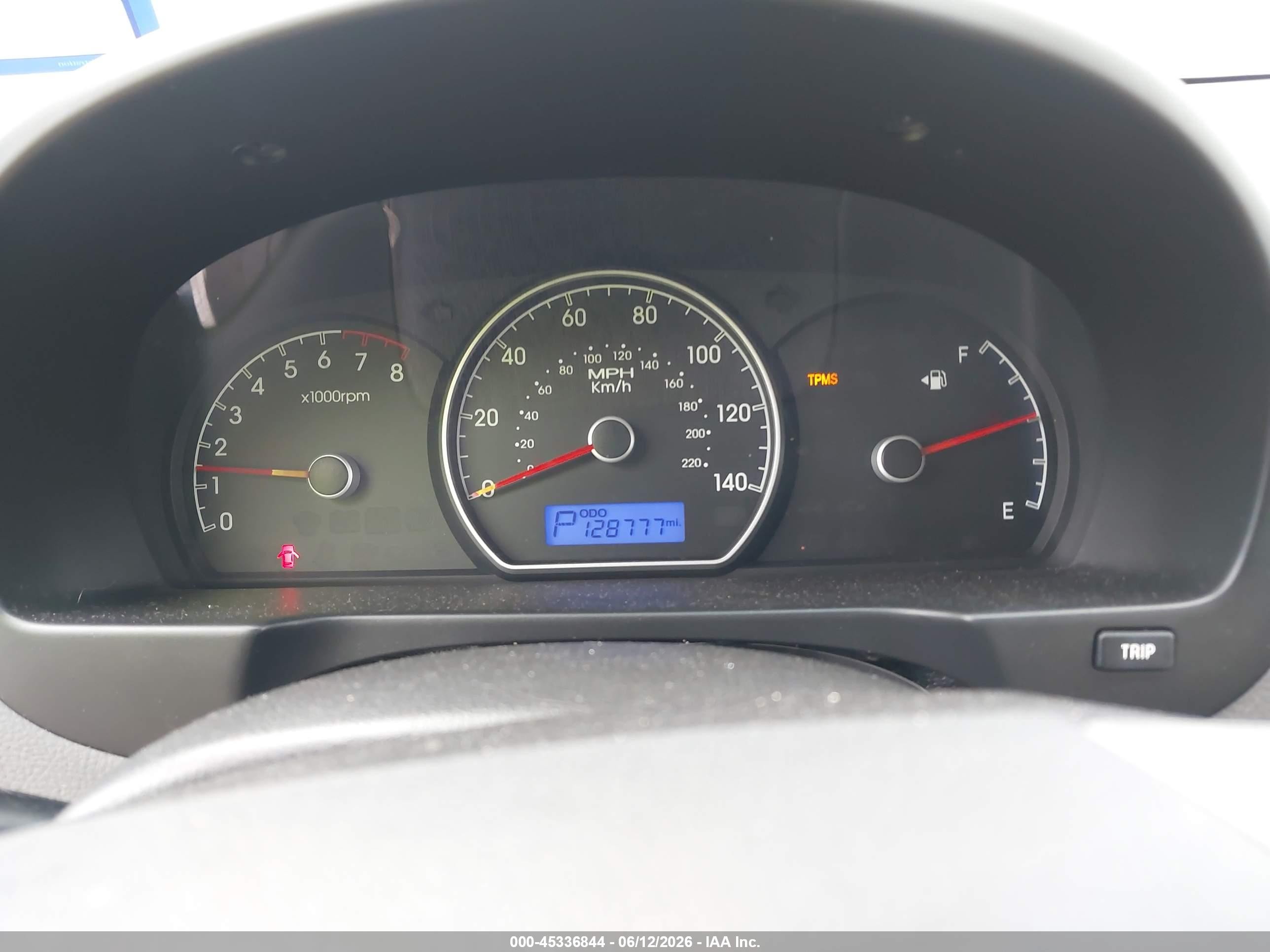 2010 Hyundai Elantra Gls White vin: KMHDU4AD8AU852519