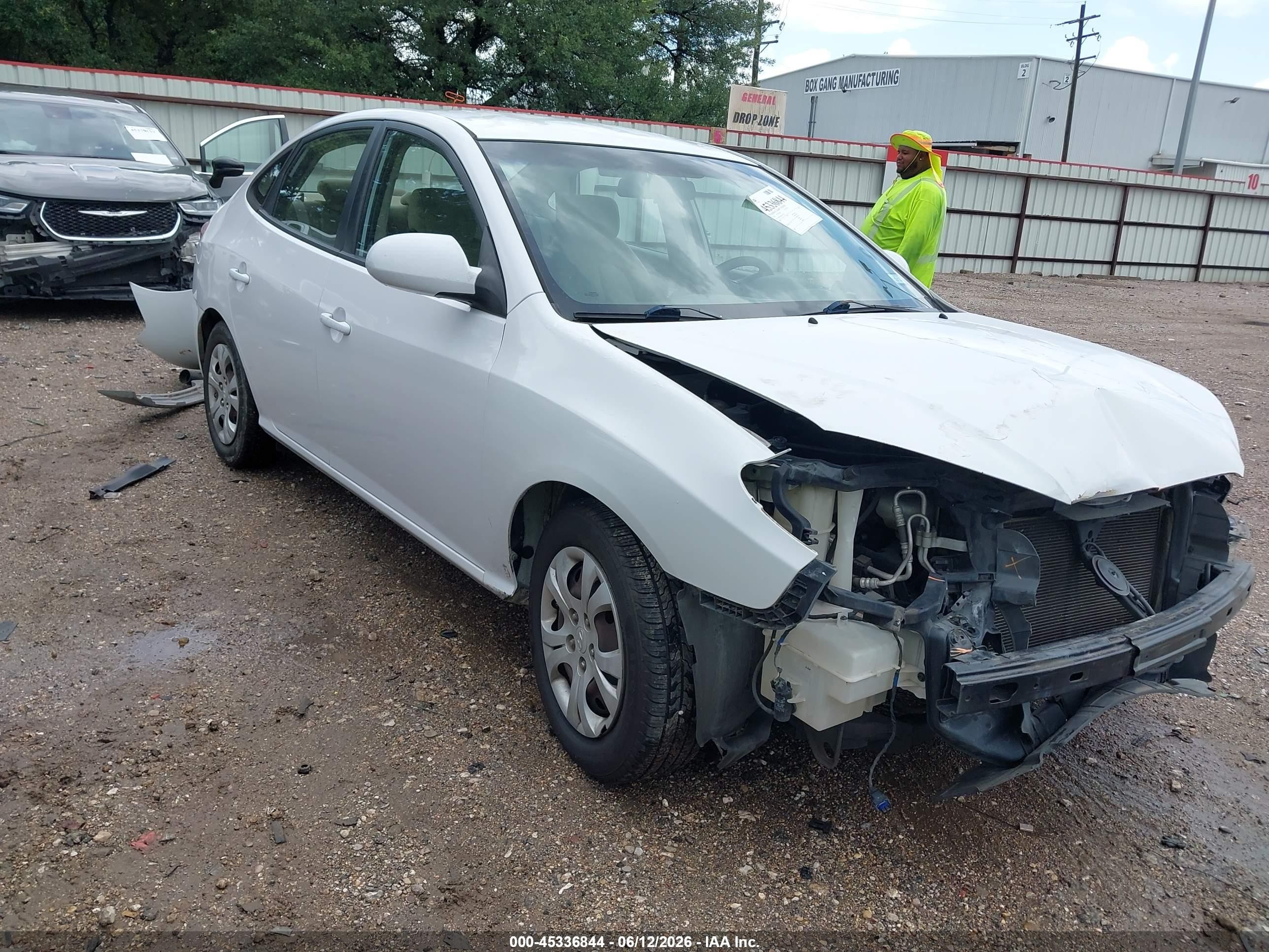 2010 Hyundai Elantra Gls Белый vin: KMHDU4AD8AU852519