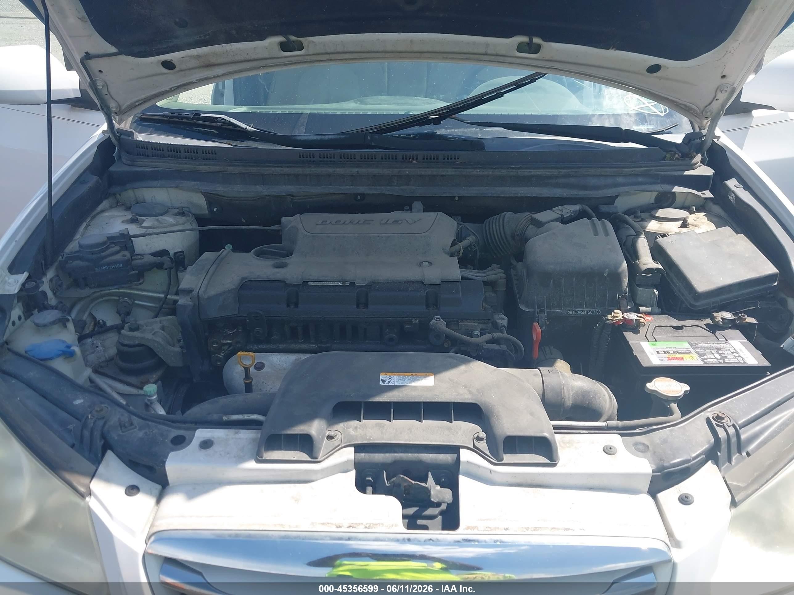 2010 Hyundai Elantra Gls White vin: KMHDU4AD8AU865643