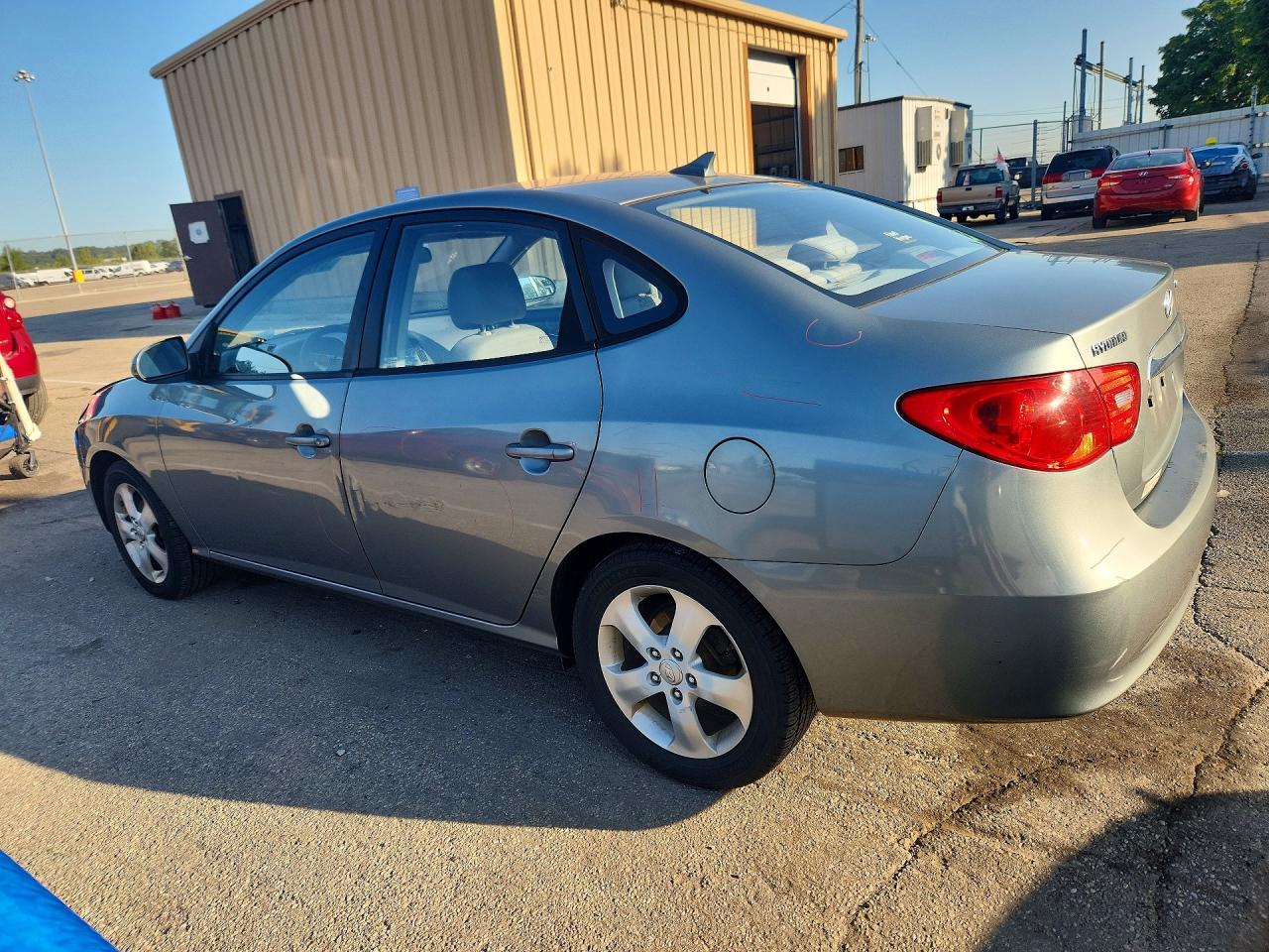 2010 Hyundai Elantra Se Gray vin: KMHDU4AD8AU872351