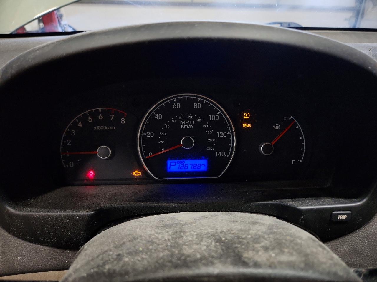 2010 Hyundai Elantra Gls Gray vin: KMHDU4AD9AU048715