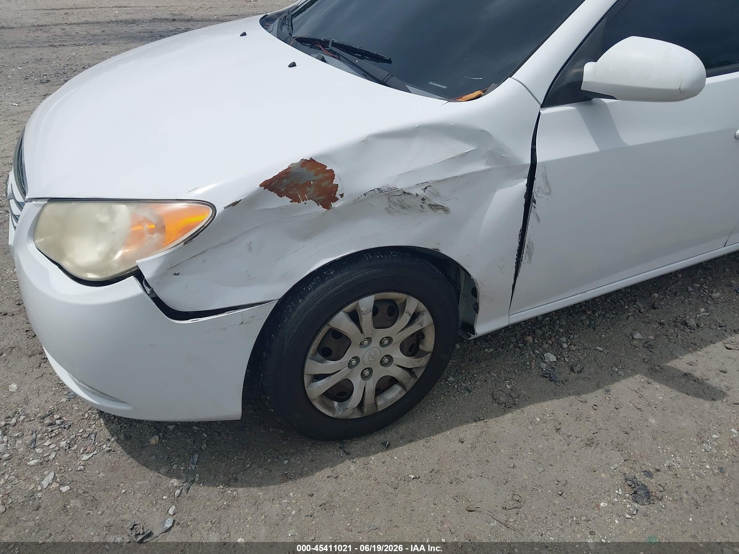 2010 Hyundai Elantra Gls White vin: KMHDU4AD9AU129472