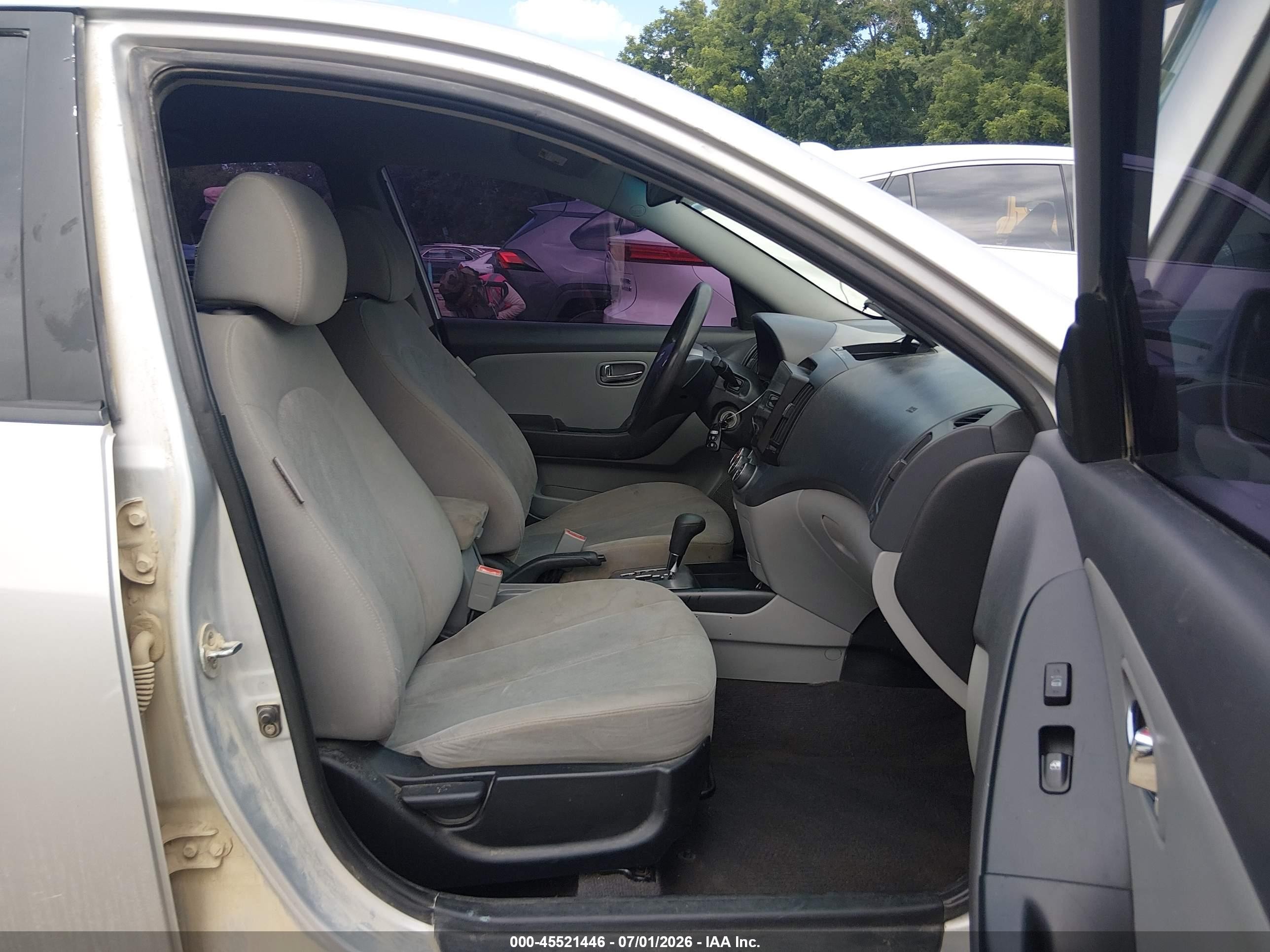 2010 Hyundai Elantra Gls Серебряный vin: KMHDU4AD9AU879597