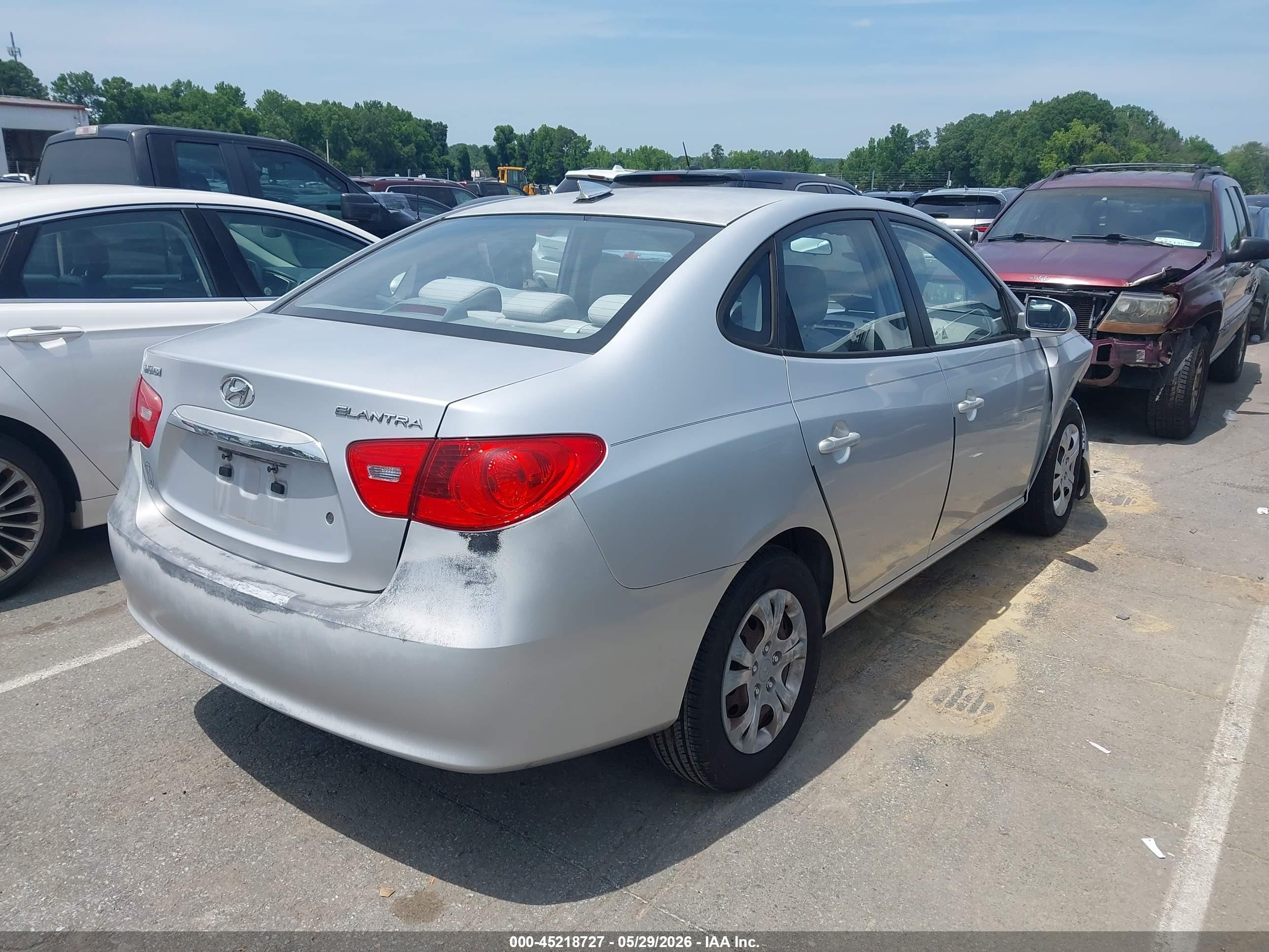 2010 Hyundai Elantra Gls Silver vin: KMHDU4AD9AU928376