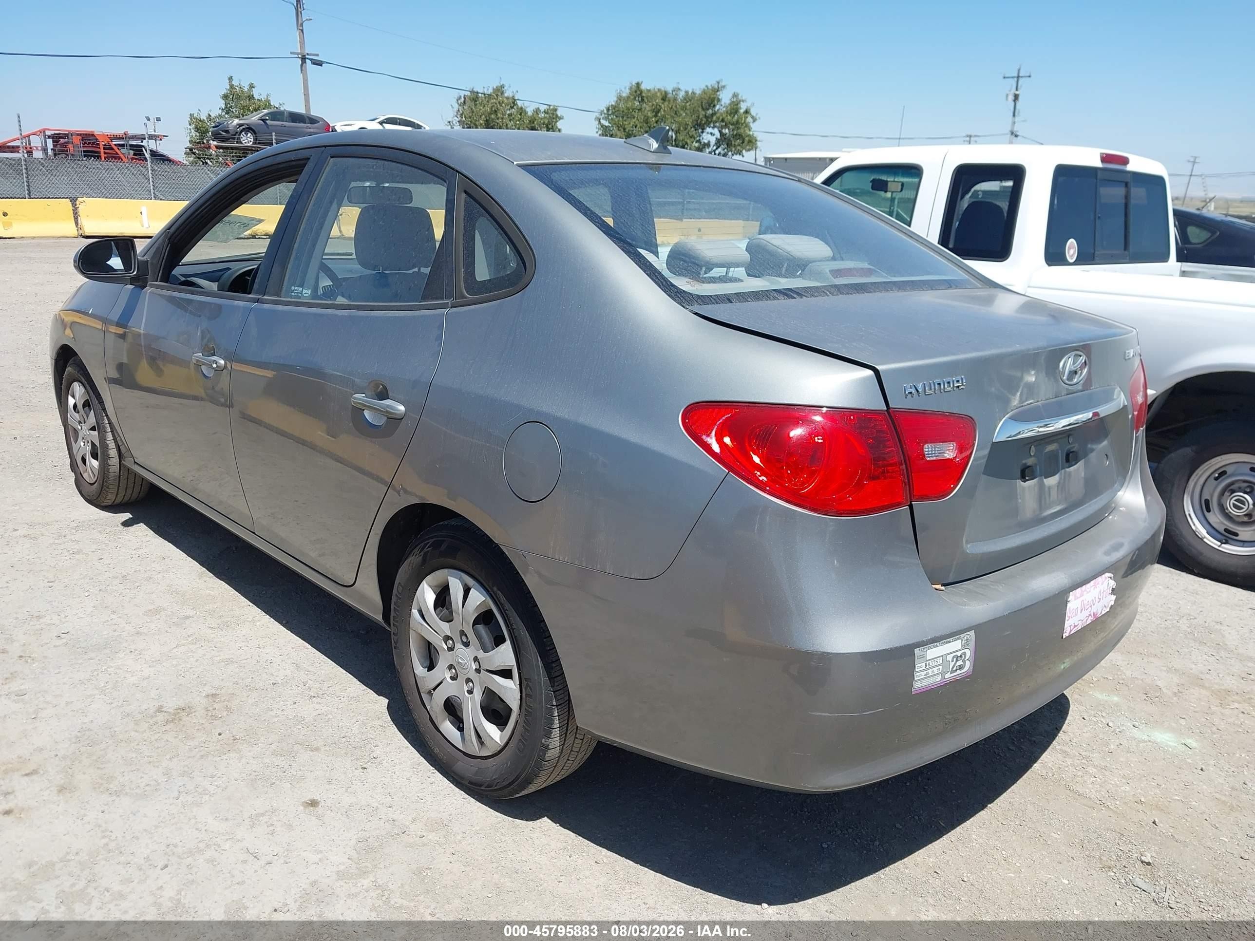 2010 Hyundai Elantra Gls Gray vin: KMHDU4ADXAU037786
