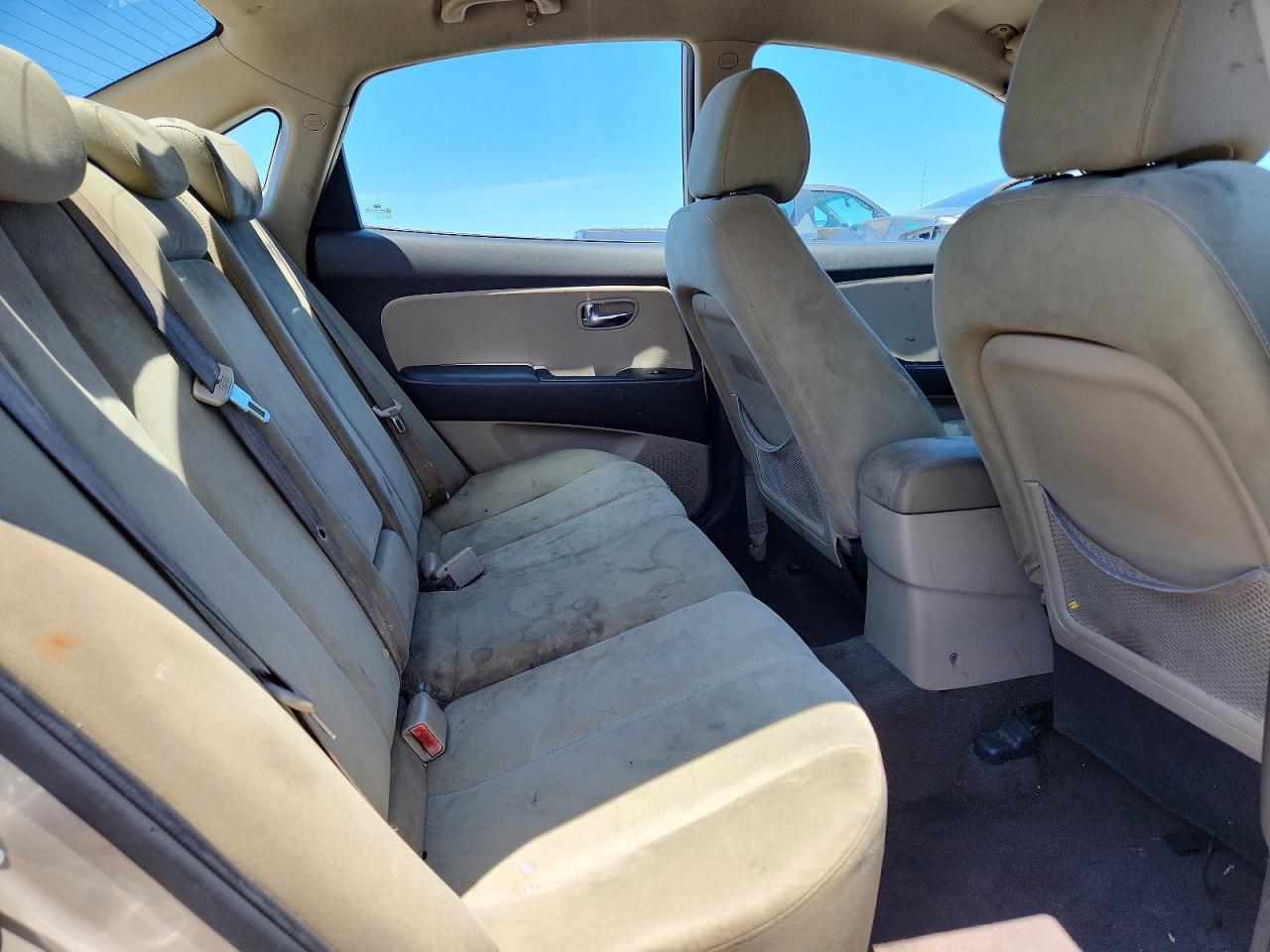 2010 Hyundai Elantra Gls Beige vin: KMHDU4ADXAU048299