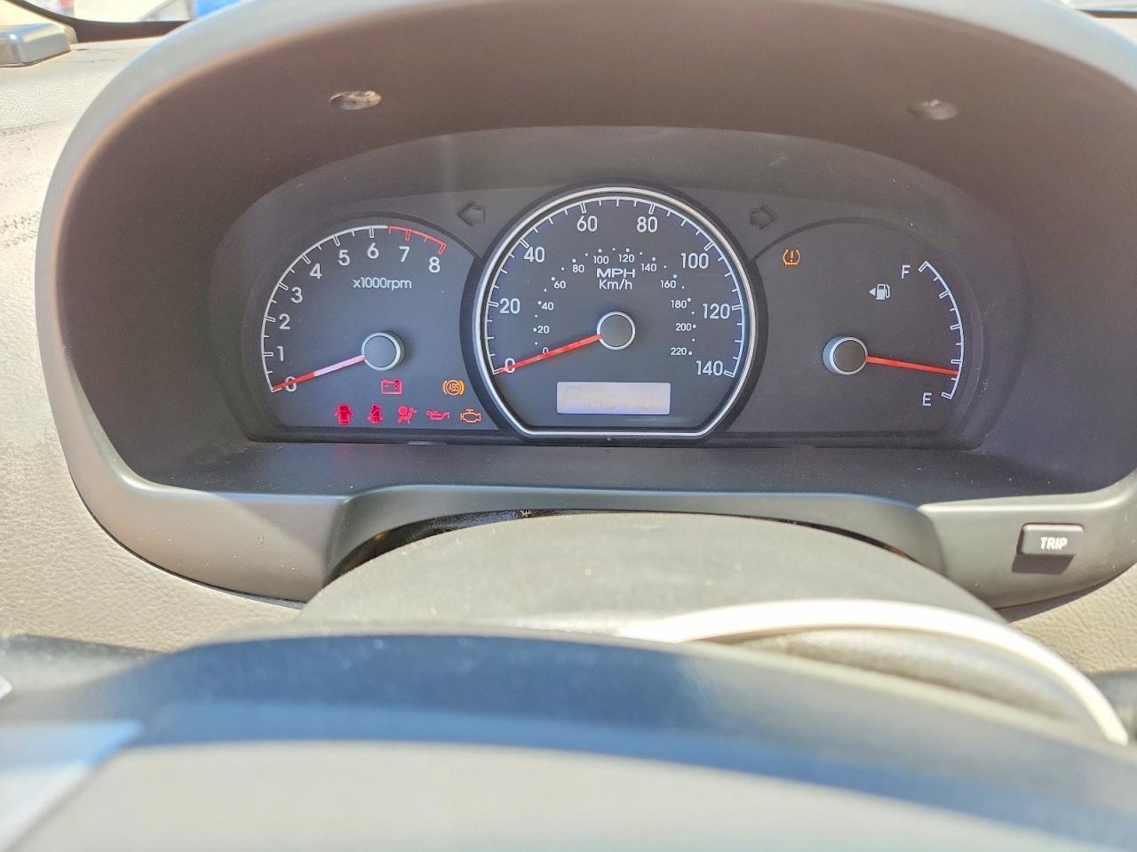 2010 Hyundai Elantra Gls Beige vin: KMHDU4ADXAU048299