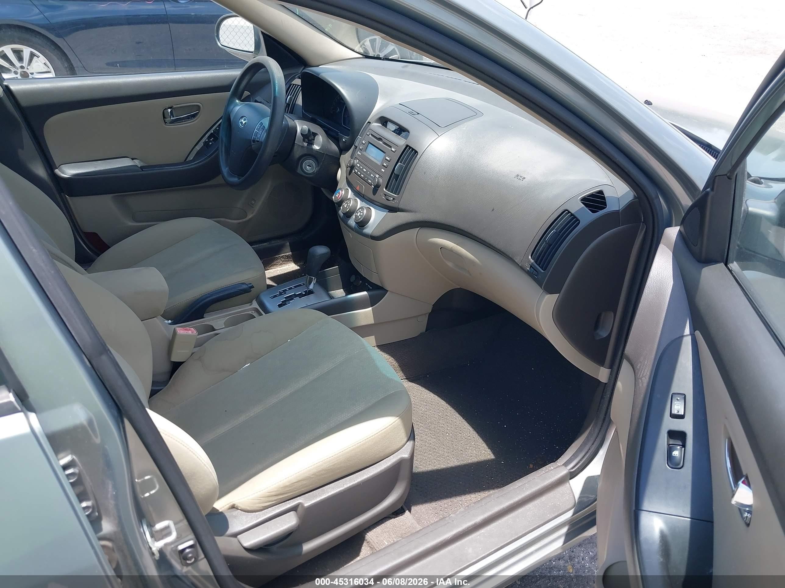 2010 Hyundai Elantra Gls Green vin: KMHDU4ADXAU111031