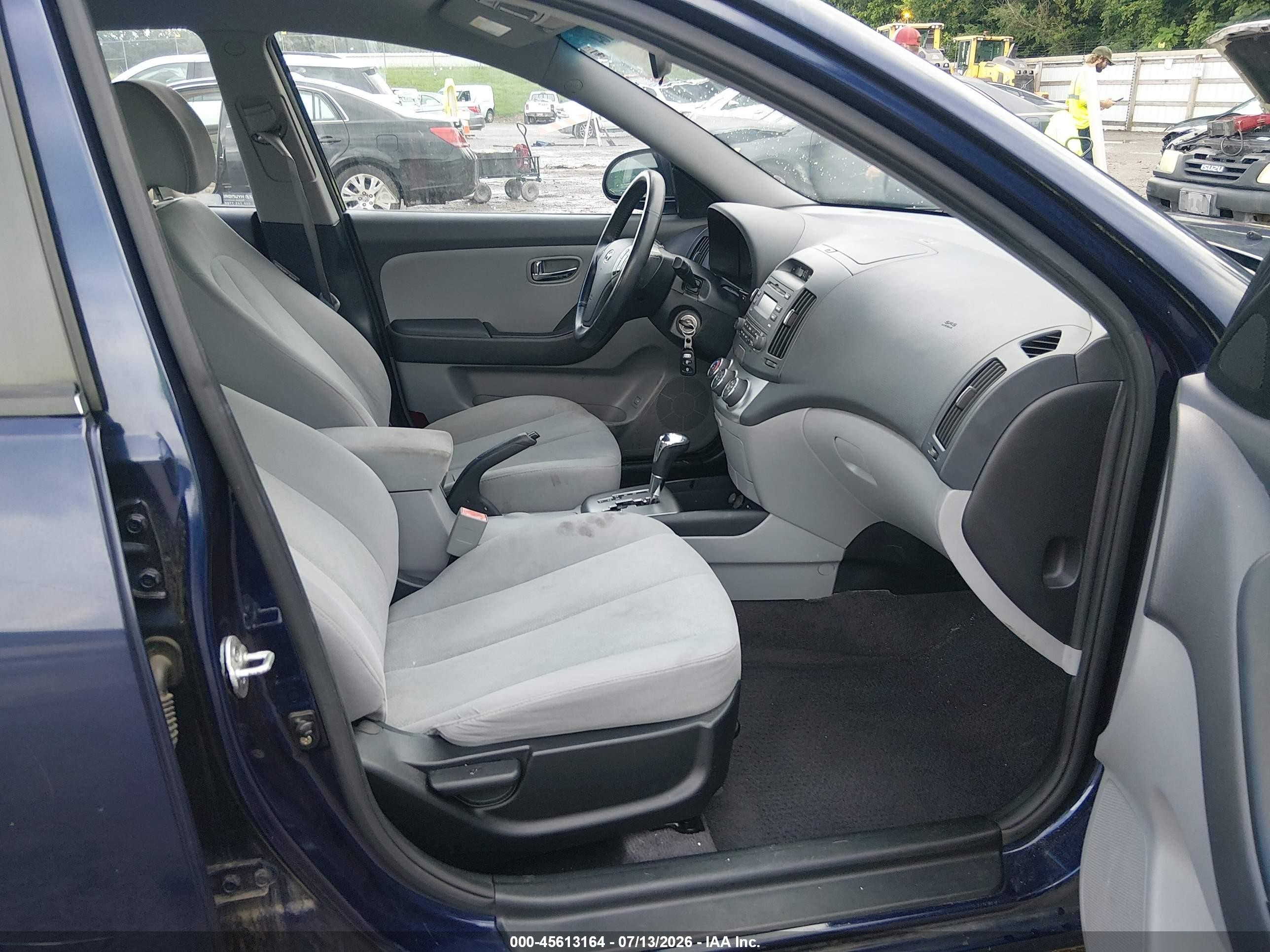 2010 Hyundai Elantra Se Blue vin: KMHDU4ADXAU138360