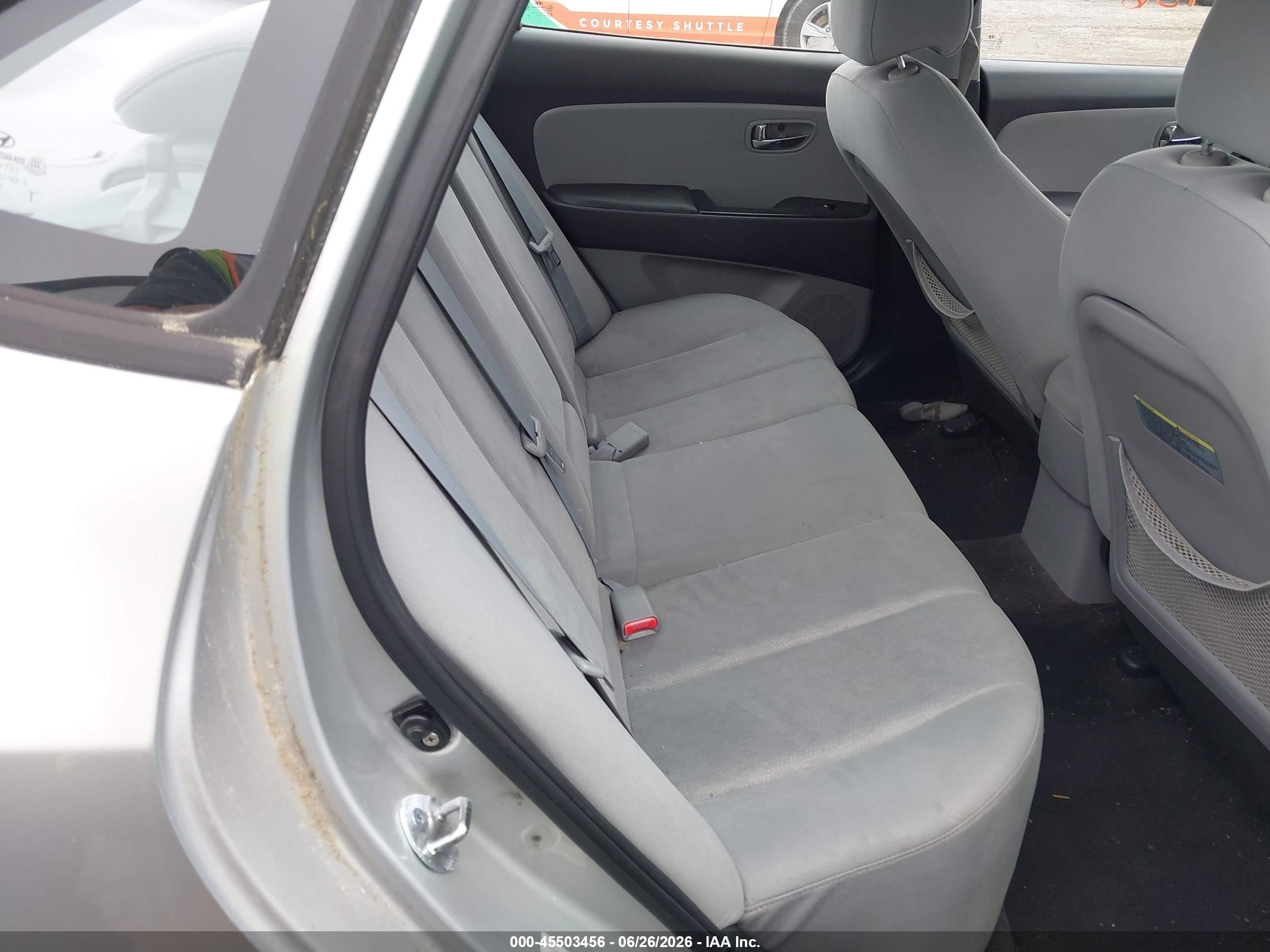 2010 Hyundai Elantra Gls Серебряный vin: KMHDU4ADXAU182424