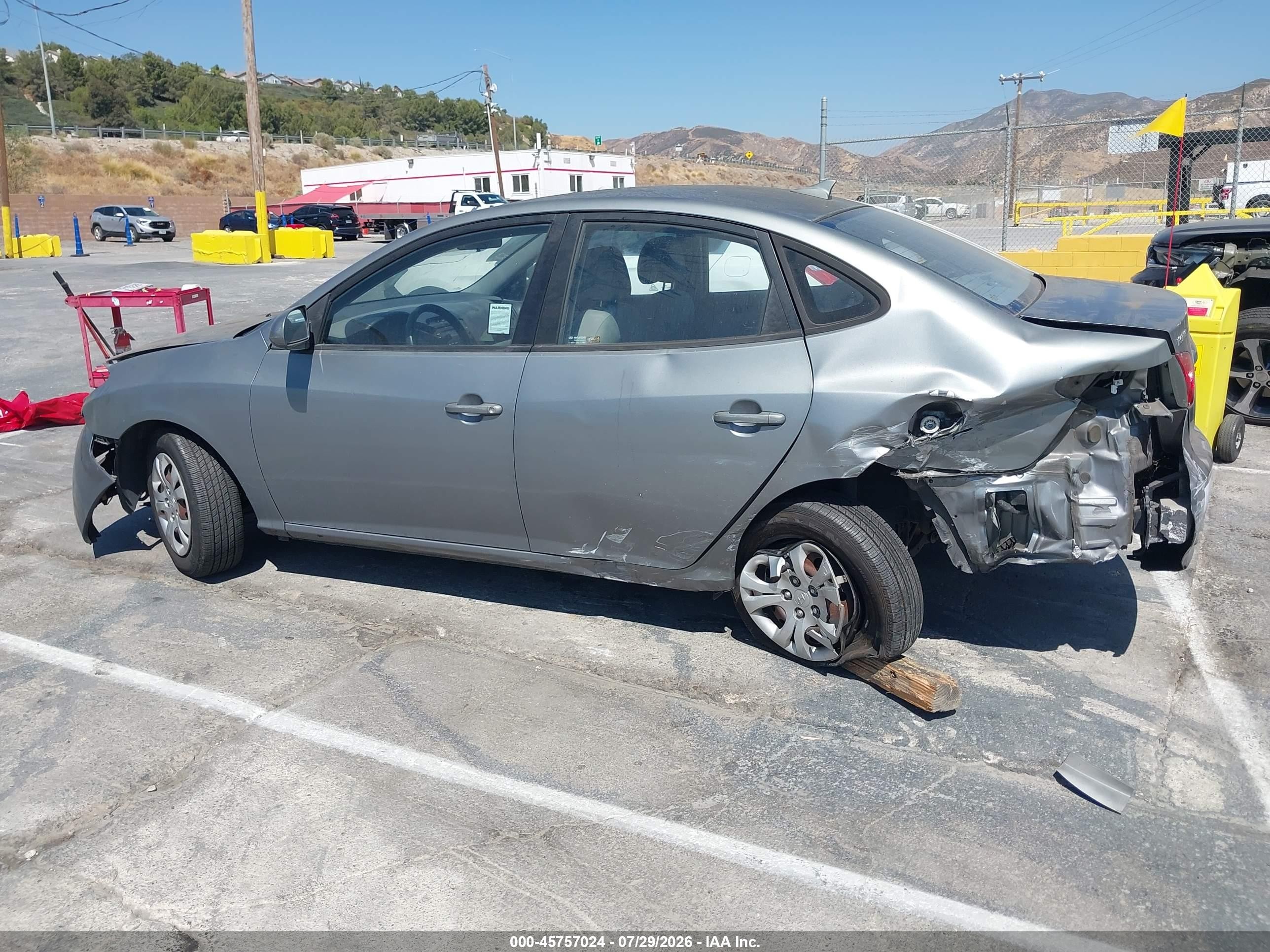 2010 Hyundai Elantra Blue/gls/se Silver vin: KMHDU4ADXAU191012