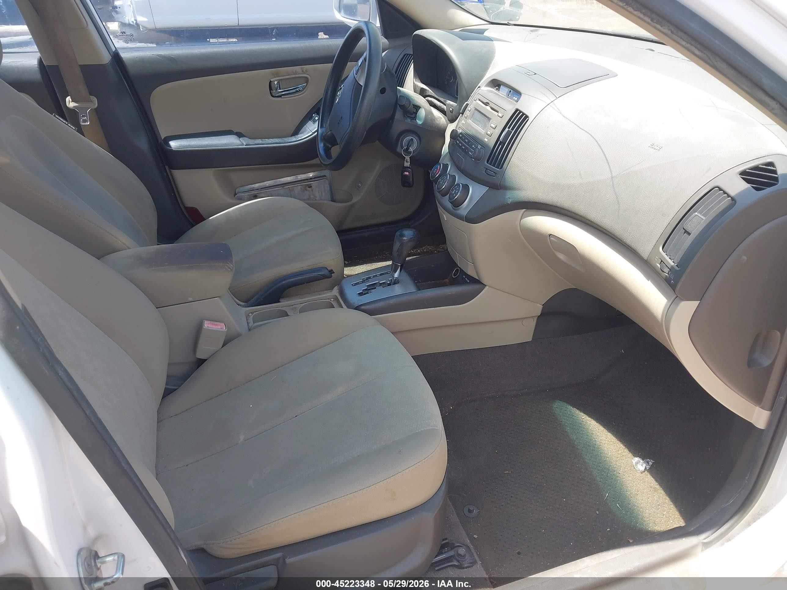 2010 Hyundai Elantra Gls Белый vin: KMHDU4ADXAU198641