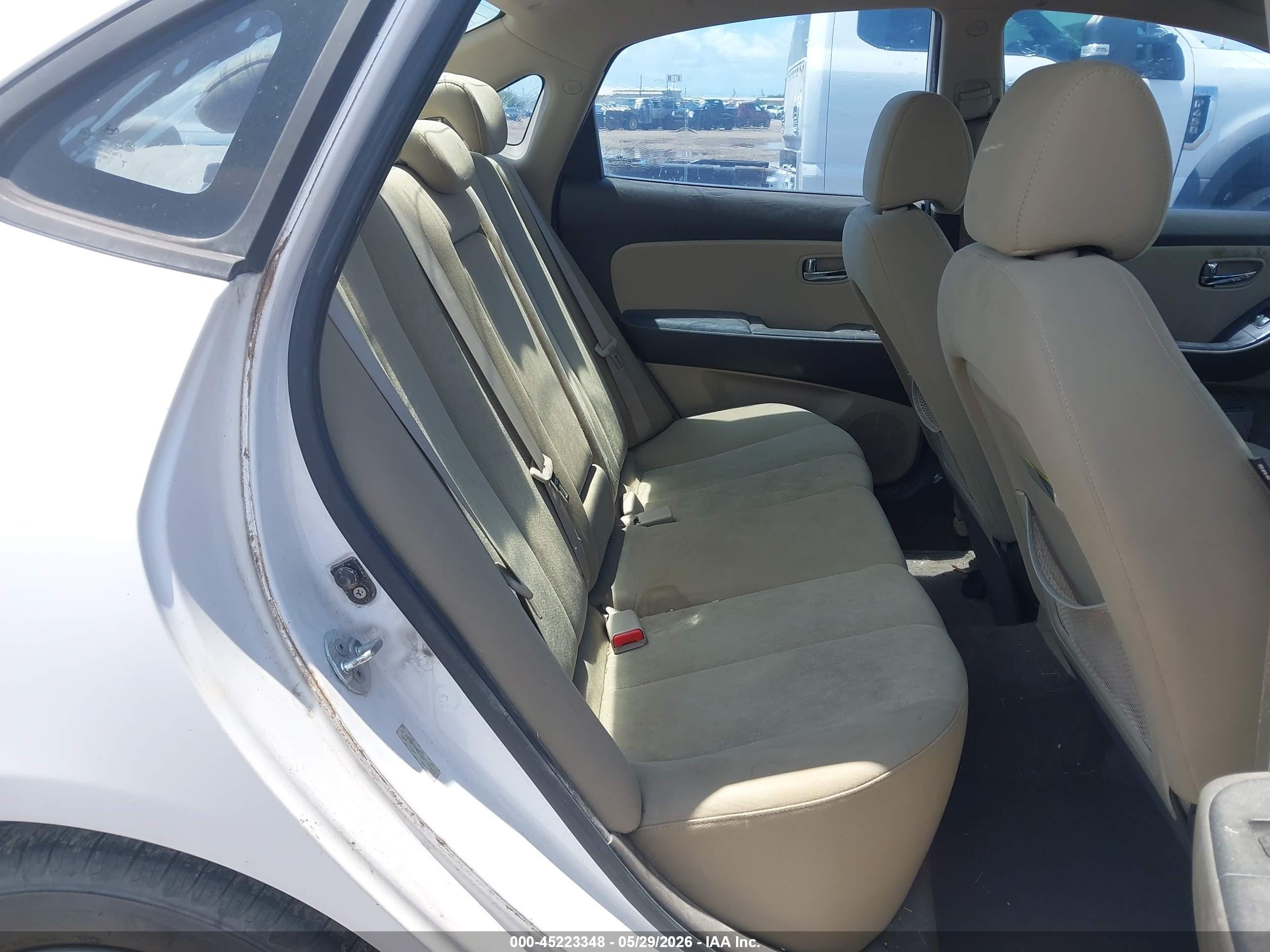 2010 Hyundai Elantra Gls Белый vin: KMHDU4ADXAU198641