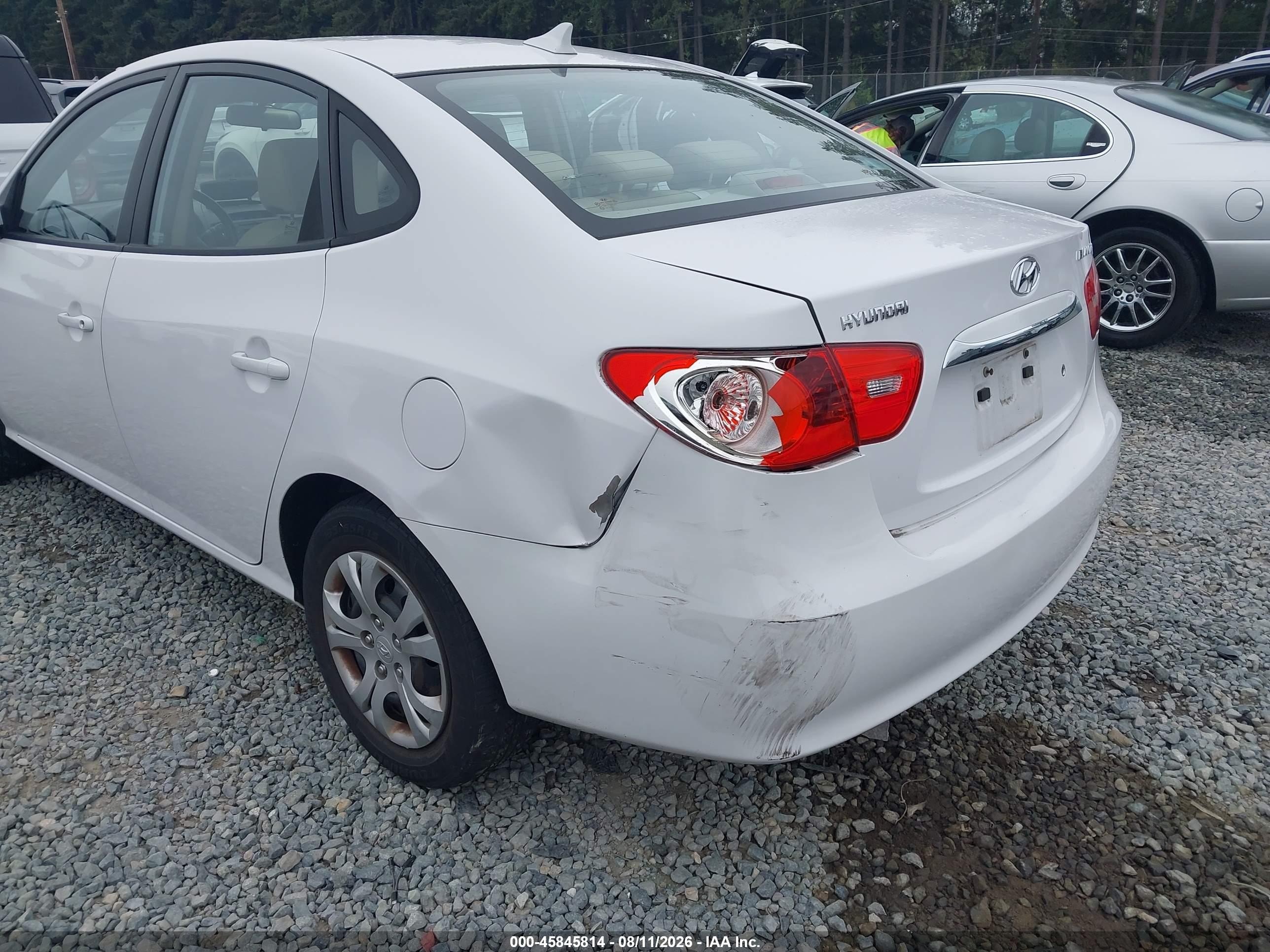 2010 Hyundai Elantra Gls White vin: KMHDU4ADXAU966182