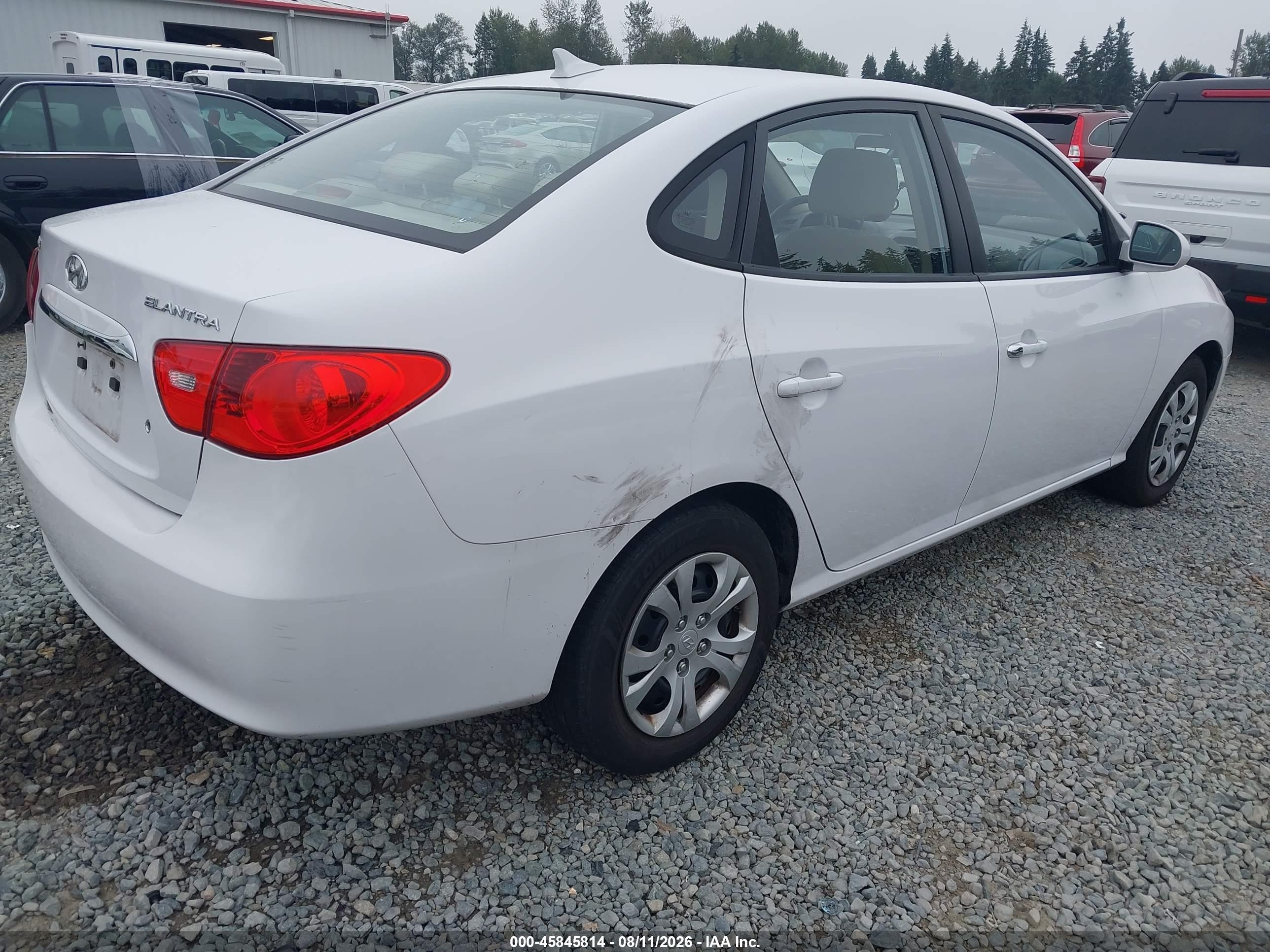 2010 Hyundai Elantra Gls White vin: KMHDU4ADXAU966182