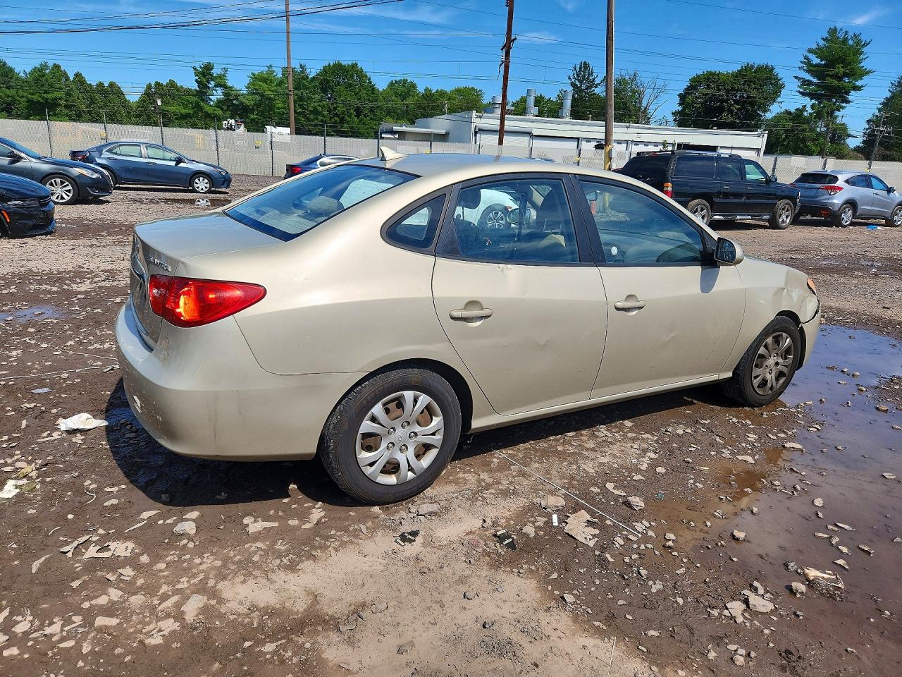 2010 Hyundai Elantra Gls Gold vin: KMHDU4ADXAU971401