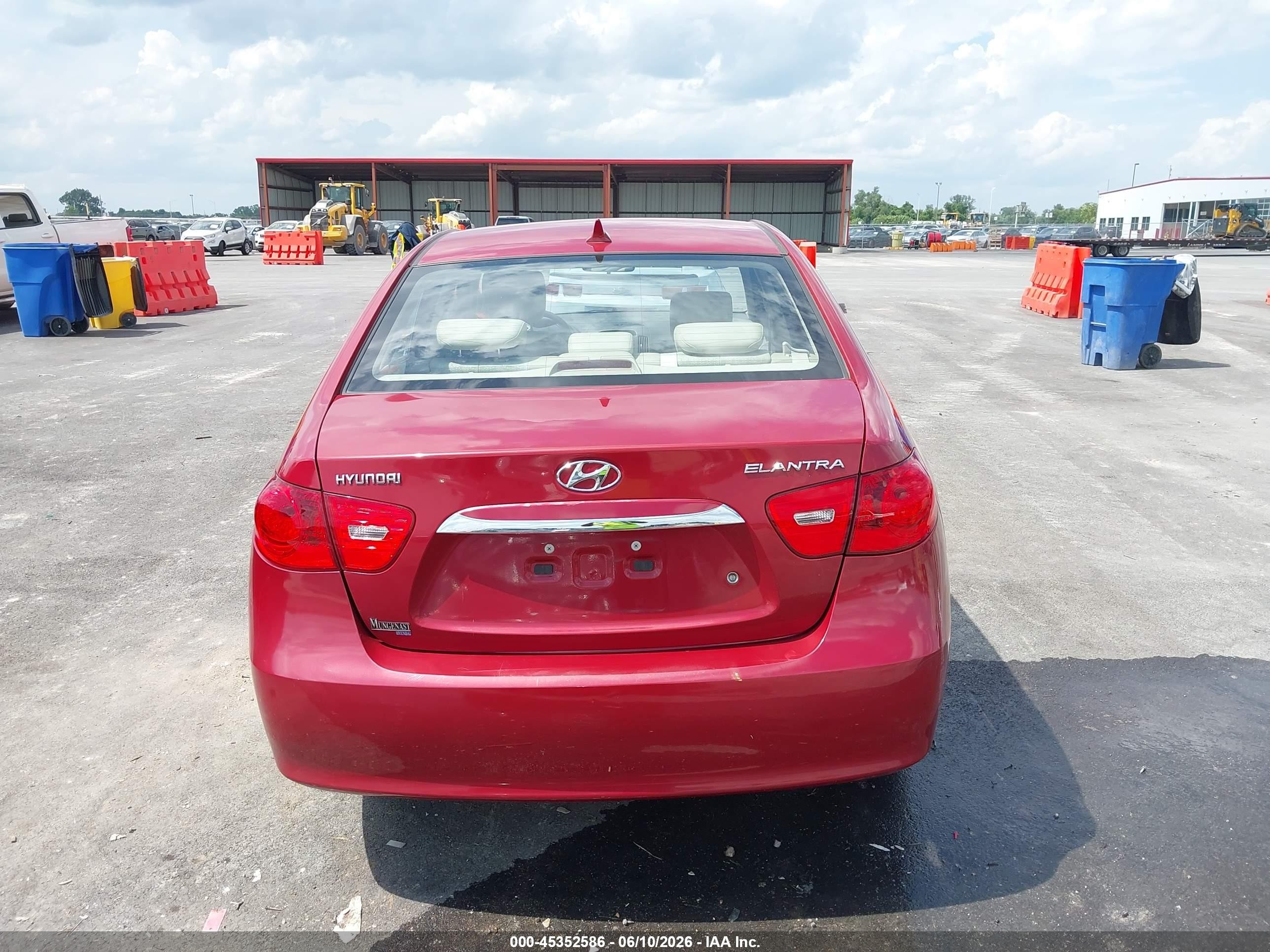 2010 Hyundai Elantra Gls Red vin: KMHDU4ADXAU984844