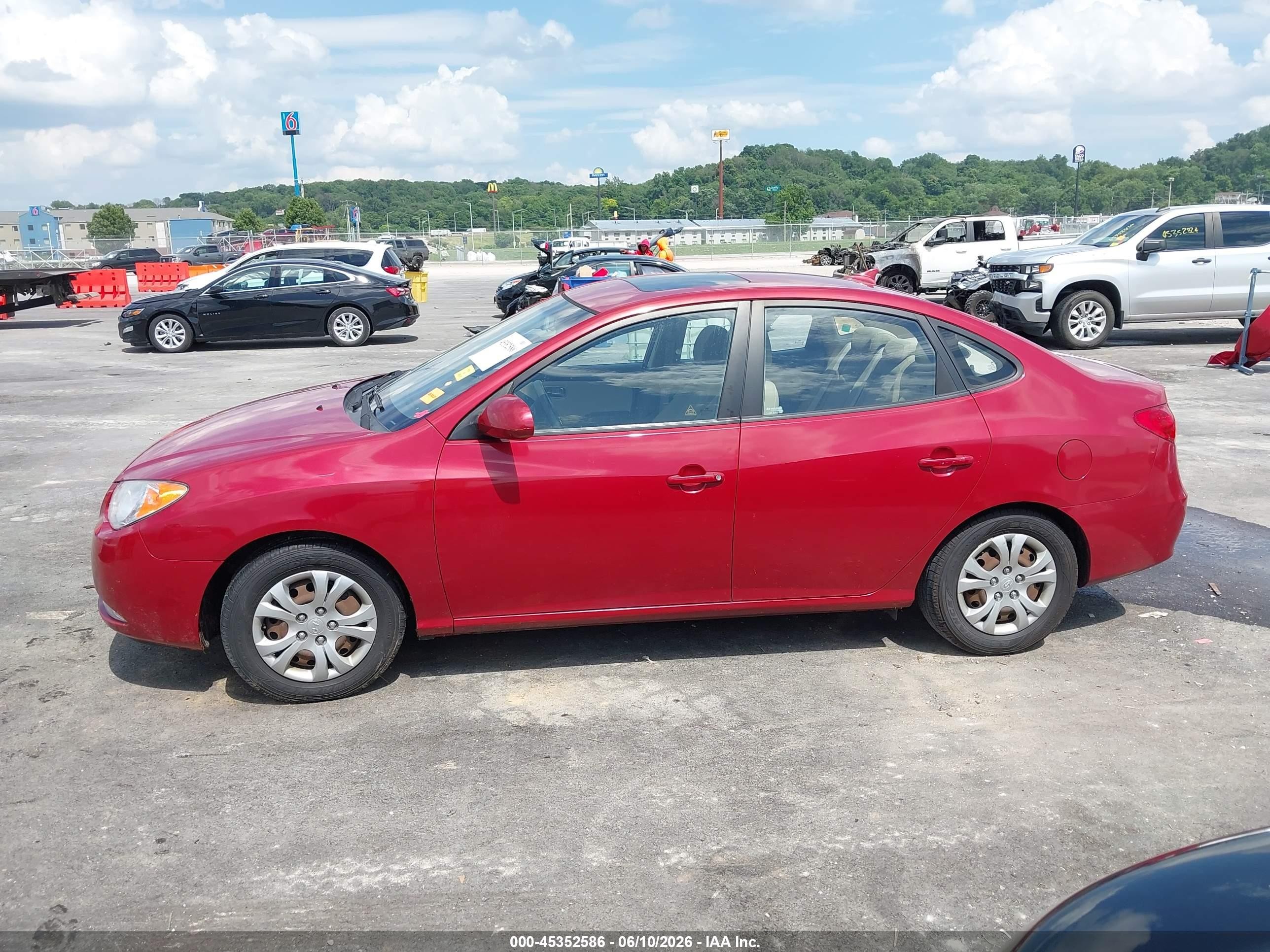 2010 Hyundai Elantra Gls Red vin: KMHDU4ADXAU984844