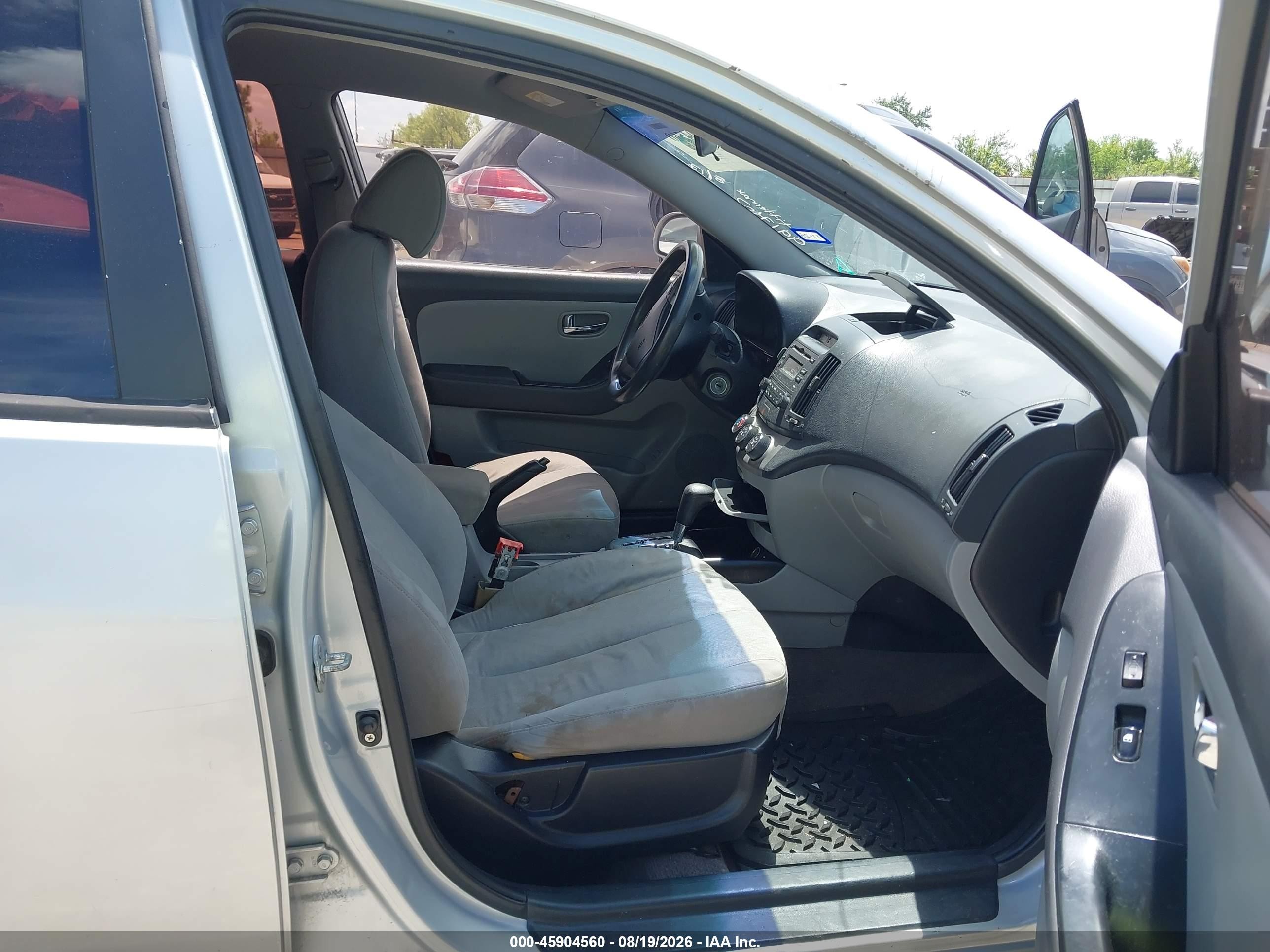 2010 Hyundai Elantra Gls Серебряный vin: KMHDU4ADXAU991762