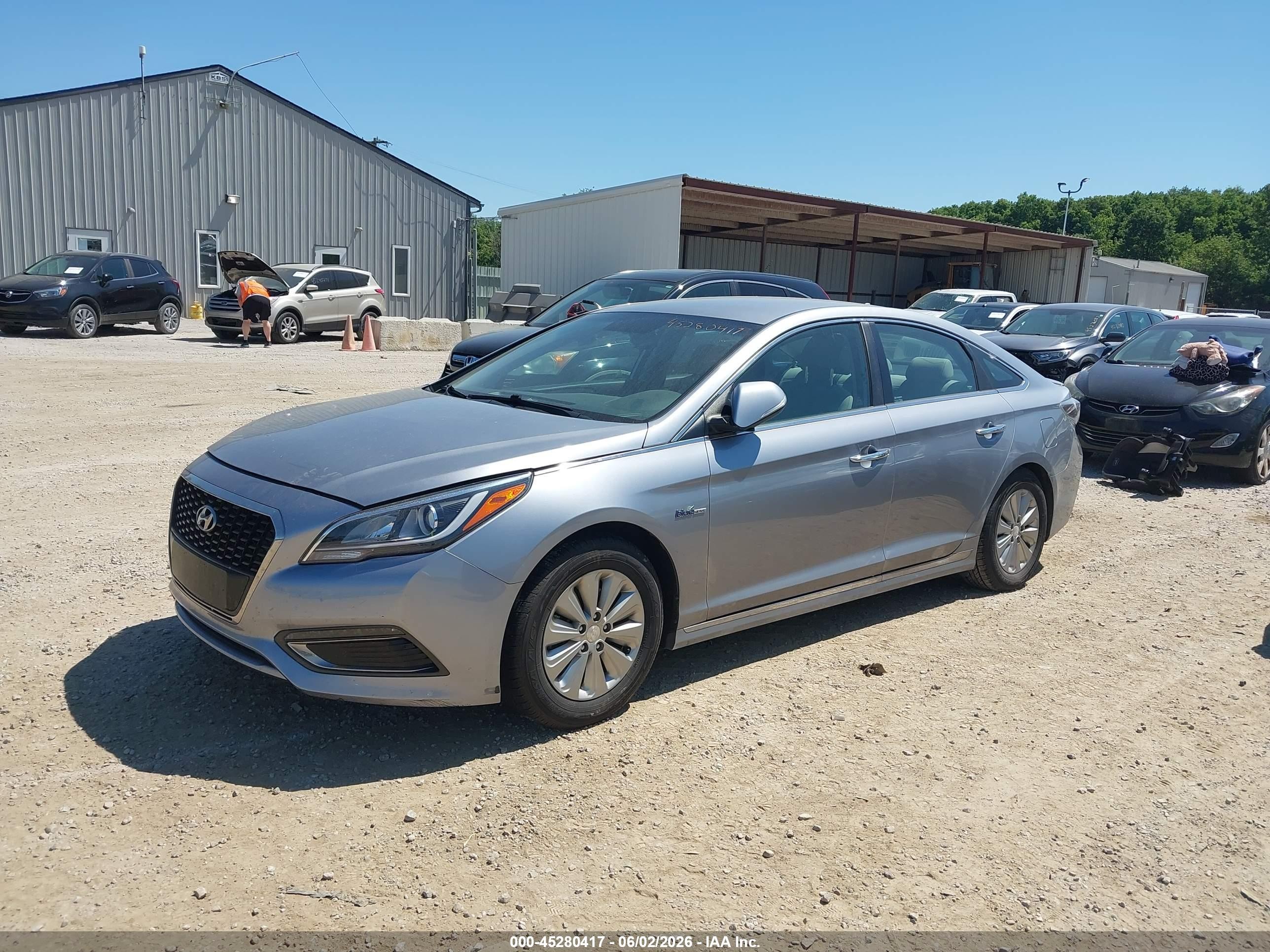 2016 Hyundai Sonata Hybrid Se Silver vin: KMHE24L10GA022026