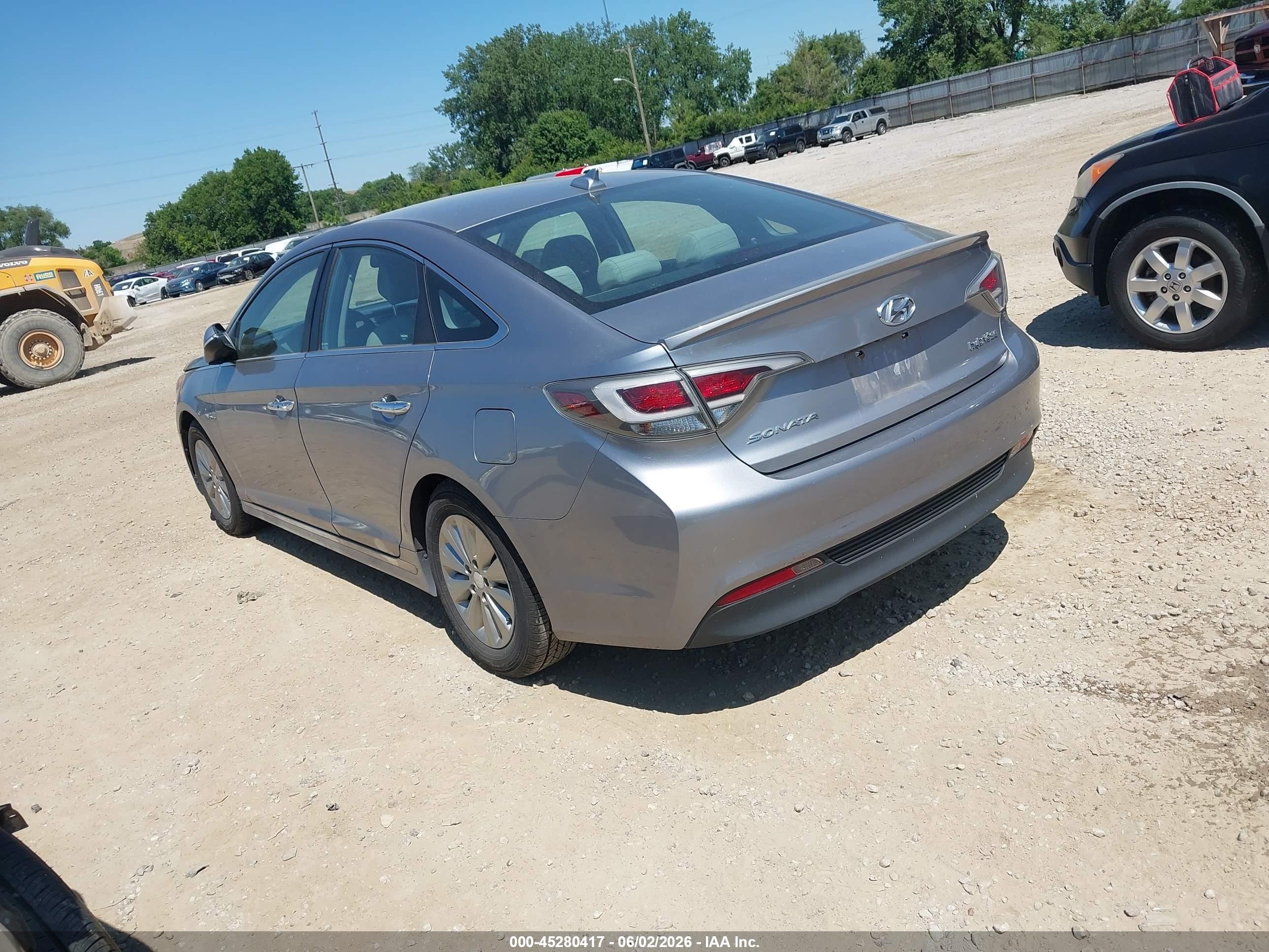 2016 Hyundai Sonata Hybrid Se Silver vin: KMHE24L10GA022026