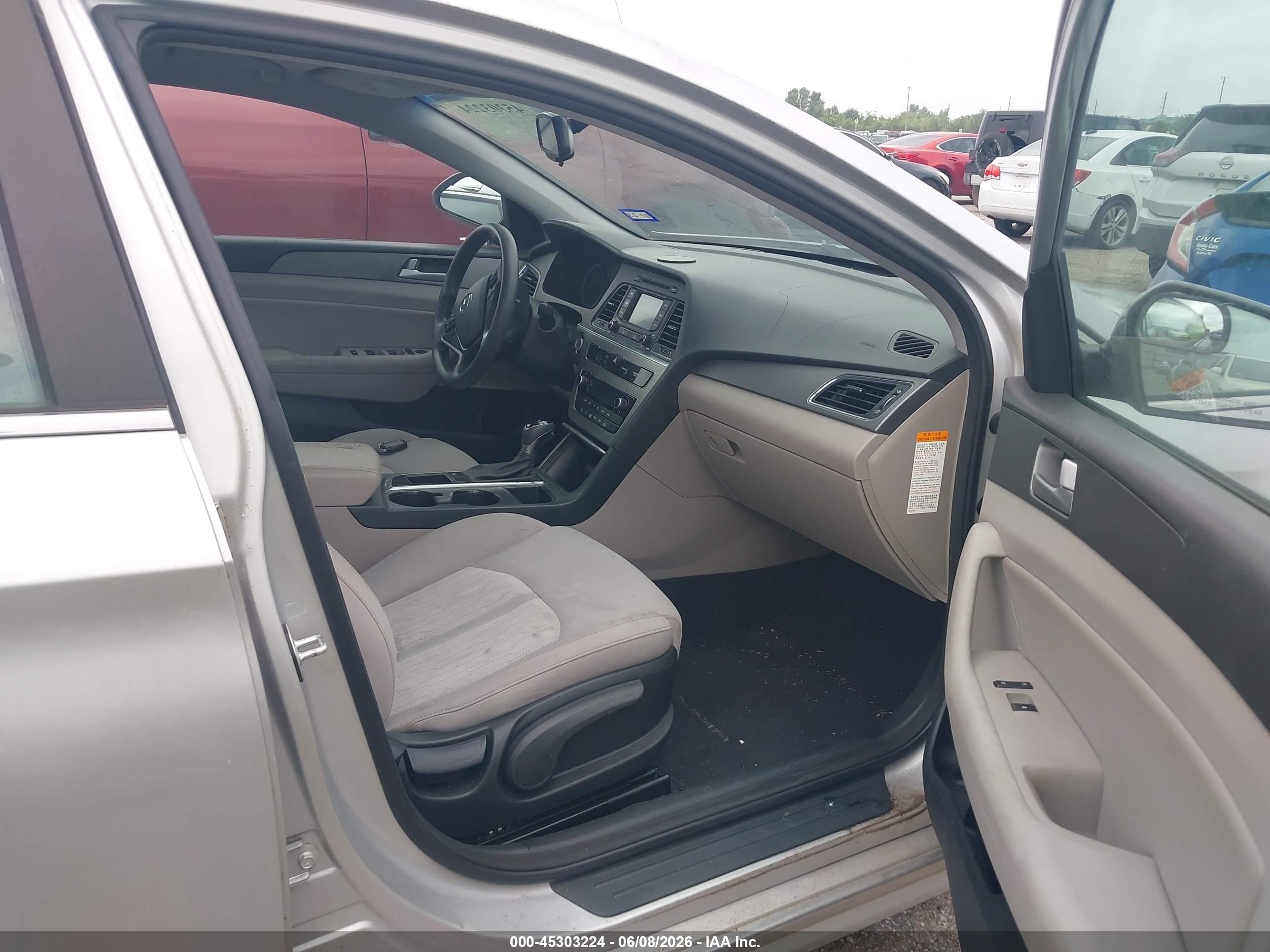 2016 Hyundai Sonata Hybrid Se Silver vin: KMHE24L12GA010976