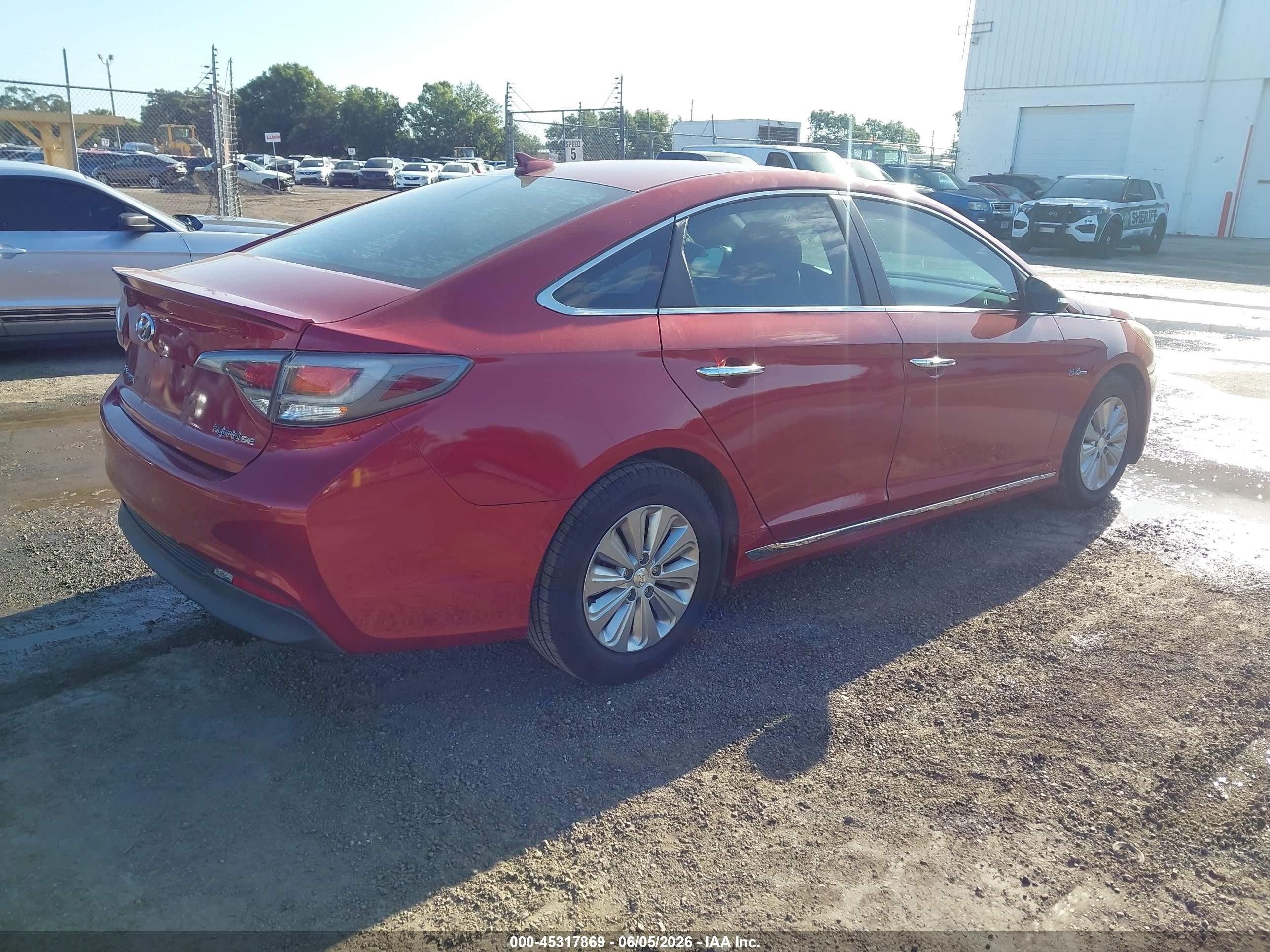 2016 Hyundai Sonata Hybrid Se Red vin: KMHE24L15GA027609