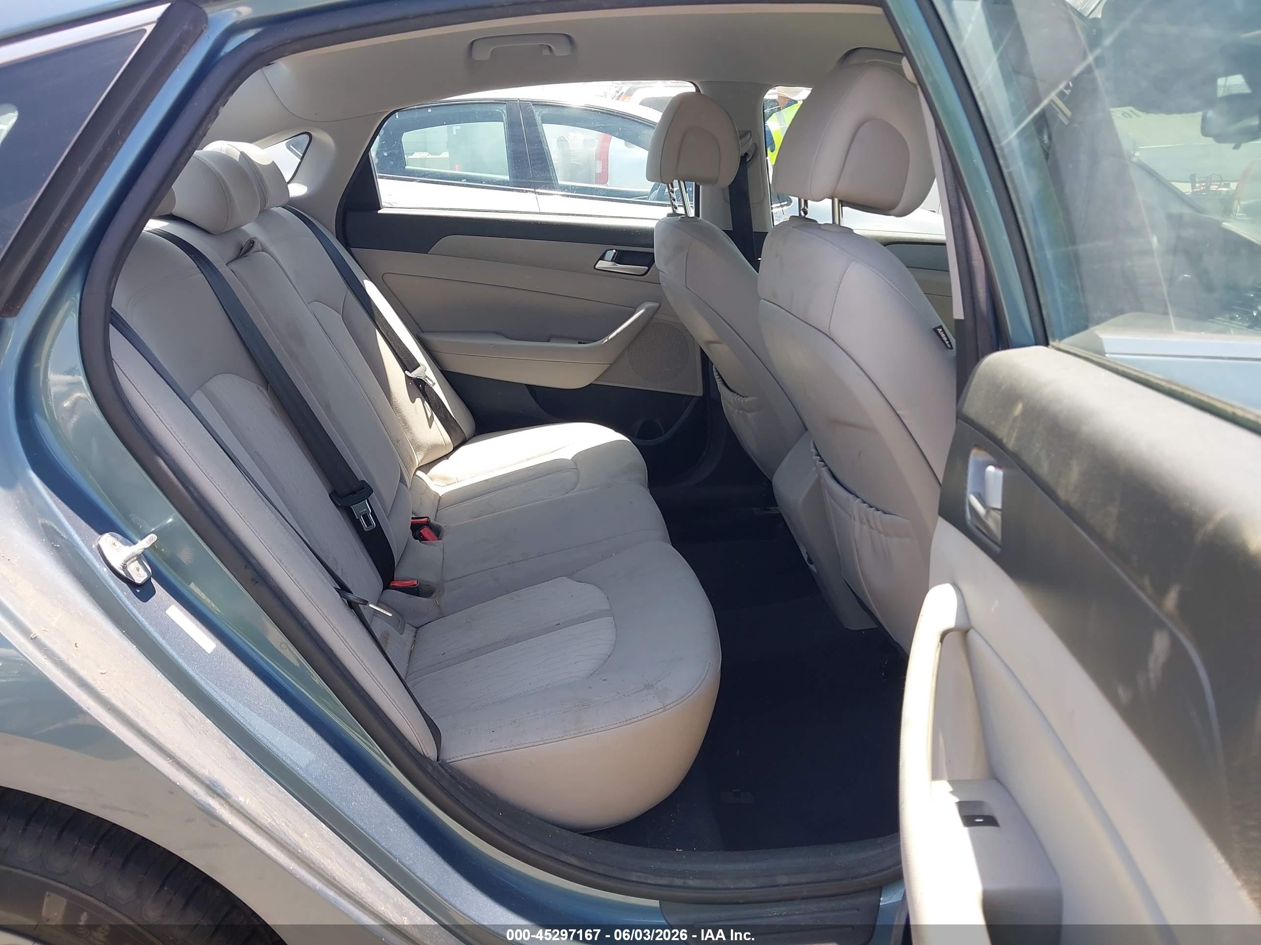 2016 Hyundai Sonata Hybrid Se Light Blue vin: KMHE24L19GA012093
