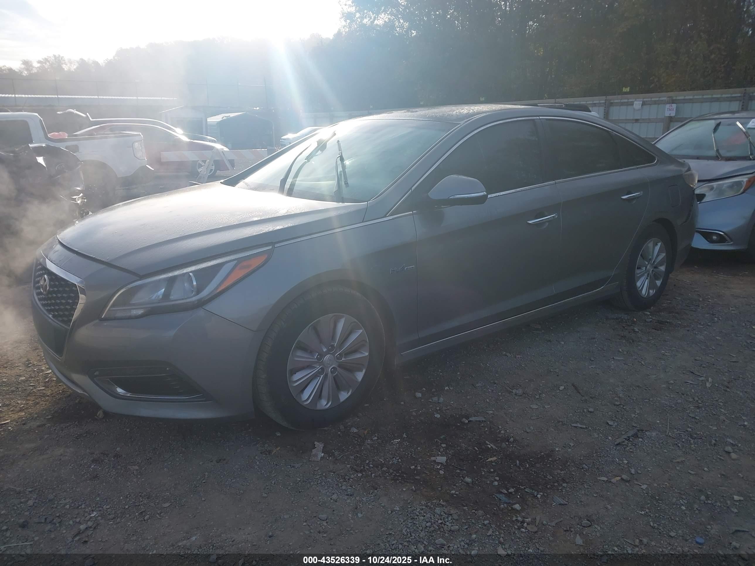 2017 Hyundai Sonata Hybrid Se Gray vin: KMHE24L19HA060419