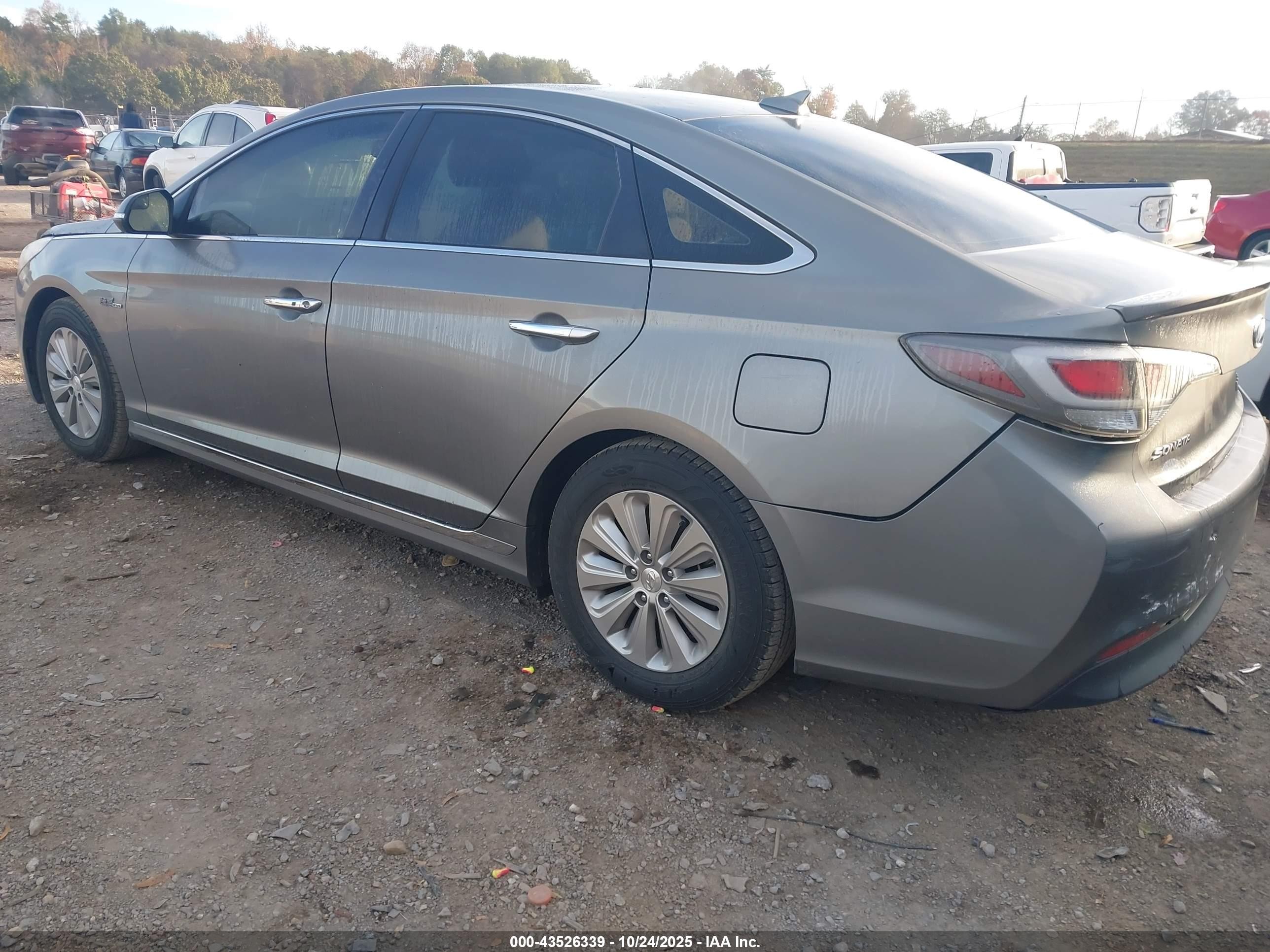 2017 Hyundai Sonata Hybrid Se Gray vin: KMHE24L19HA060419