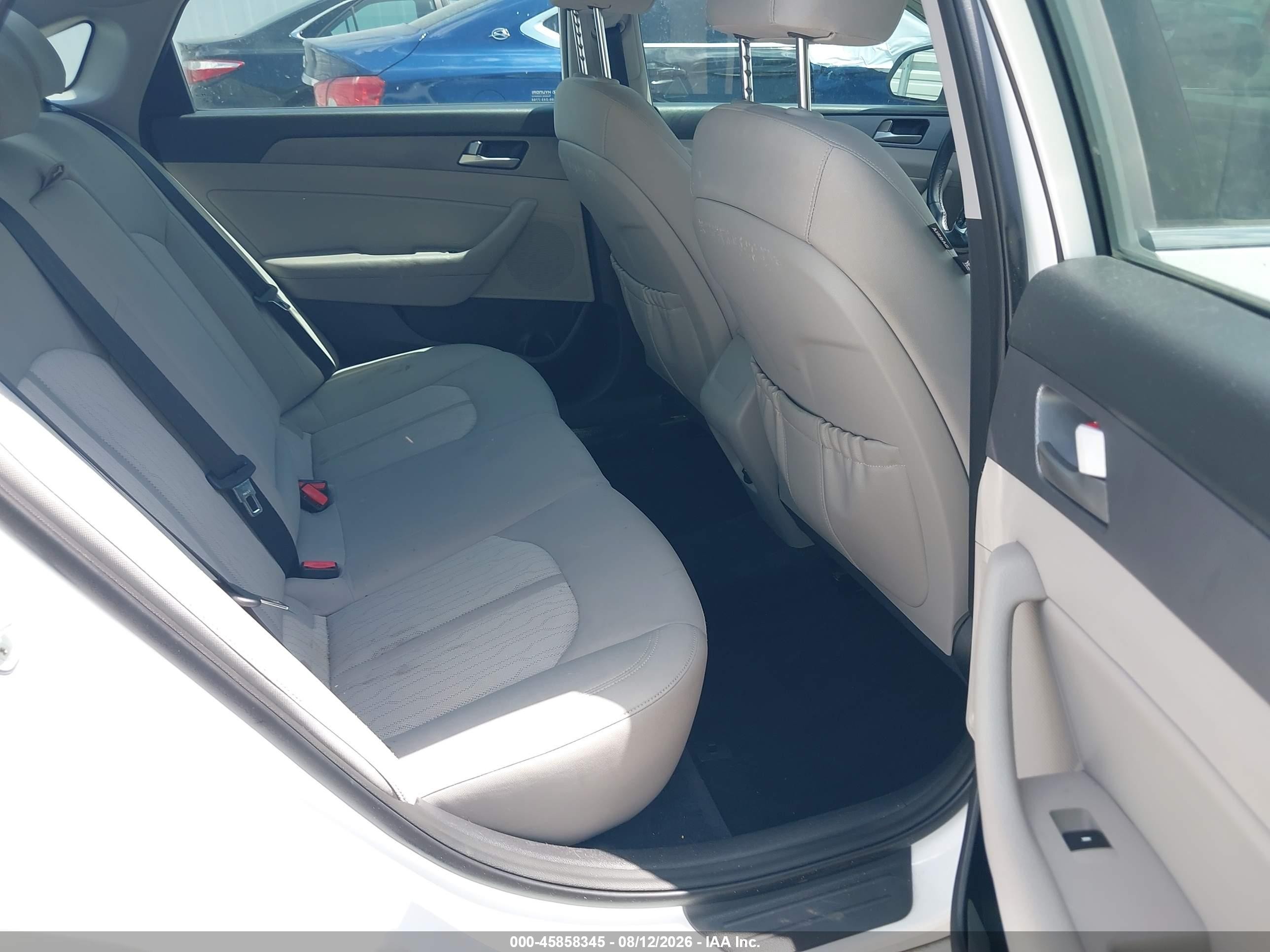 2019 Hyundai Sonata Hybrid Se White vin: KMHE24L32KA089513