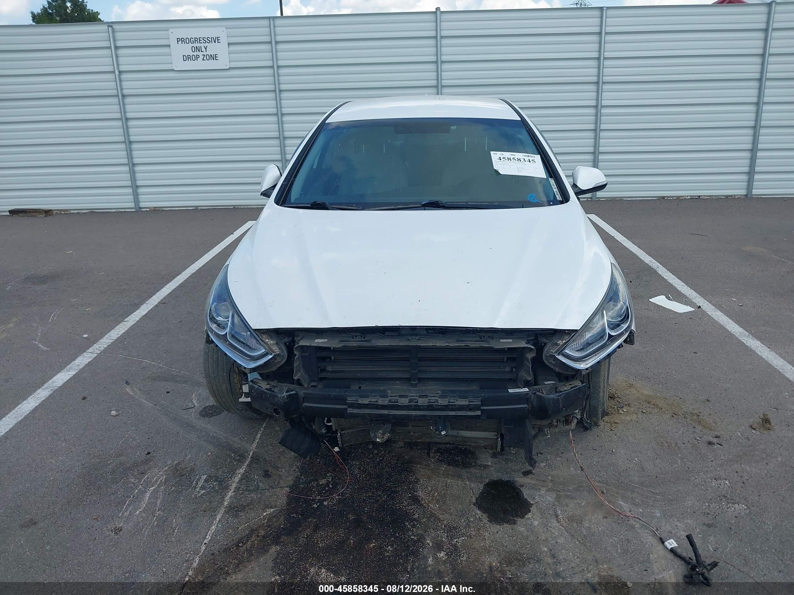 2019 Hyundai Sonata Hybrid Se White vin: KMHE24L32KA089513
