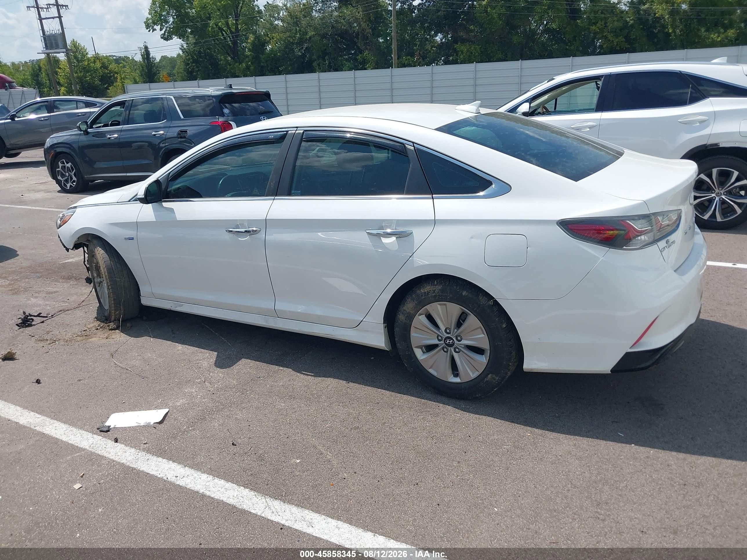2019 Hyundai Sonata Hybrid Se White vin: KMHE24L32KA089513