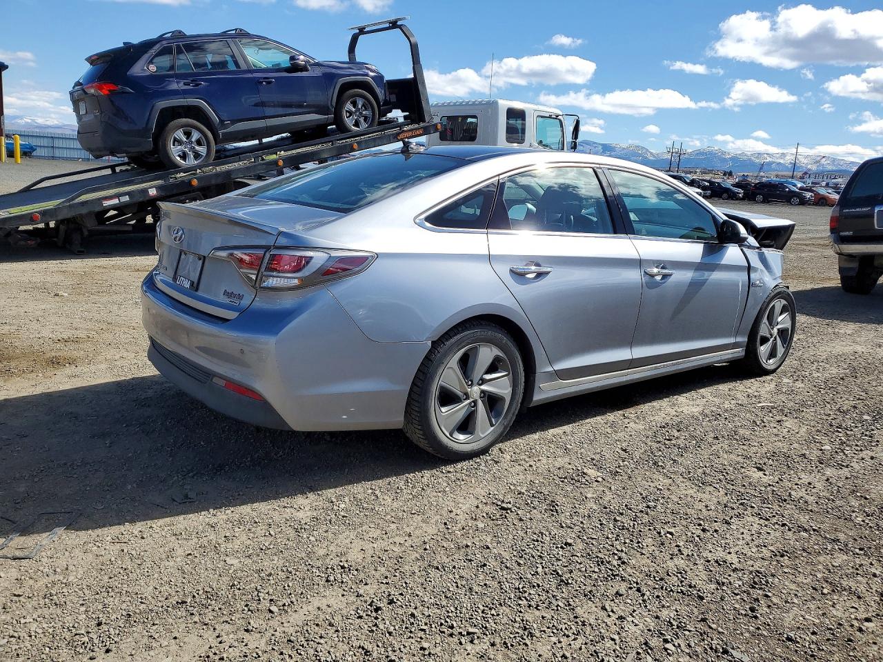 2016 Hyundai Sonata Hybrid Limited Gray vin: KMHE34L12GA012627